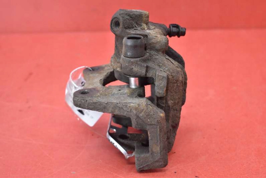 caliper brake right rear part BMW X3 E83 3.0i 227 KM 03-06