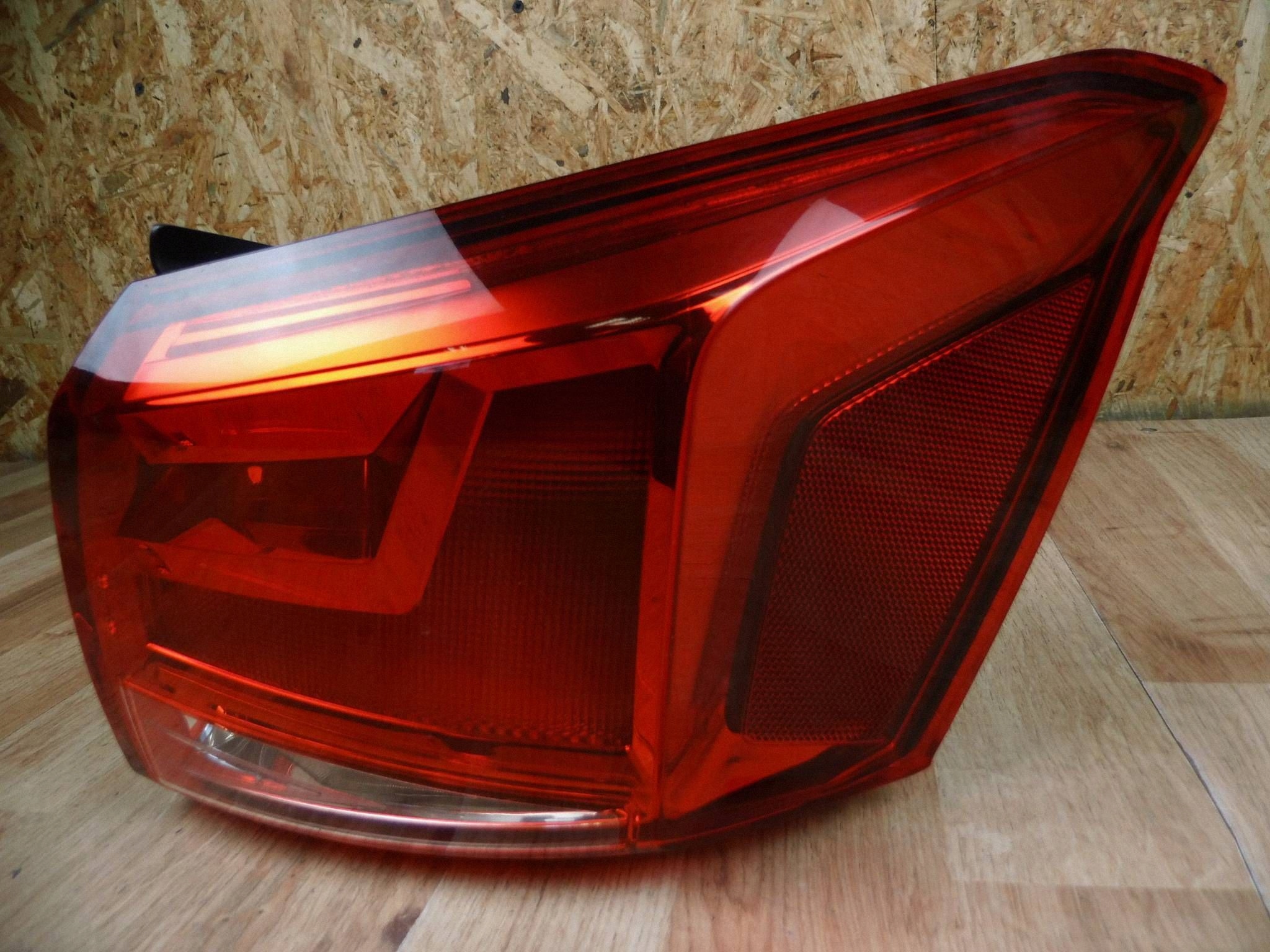 Seat Arona 2017-2026 light right rear rear part right