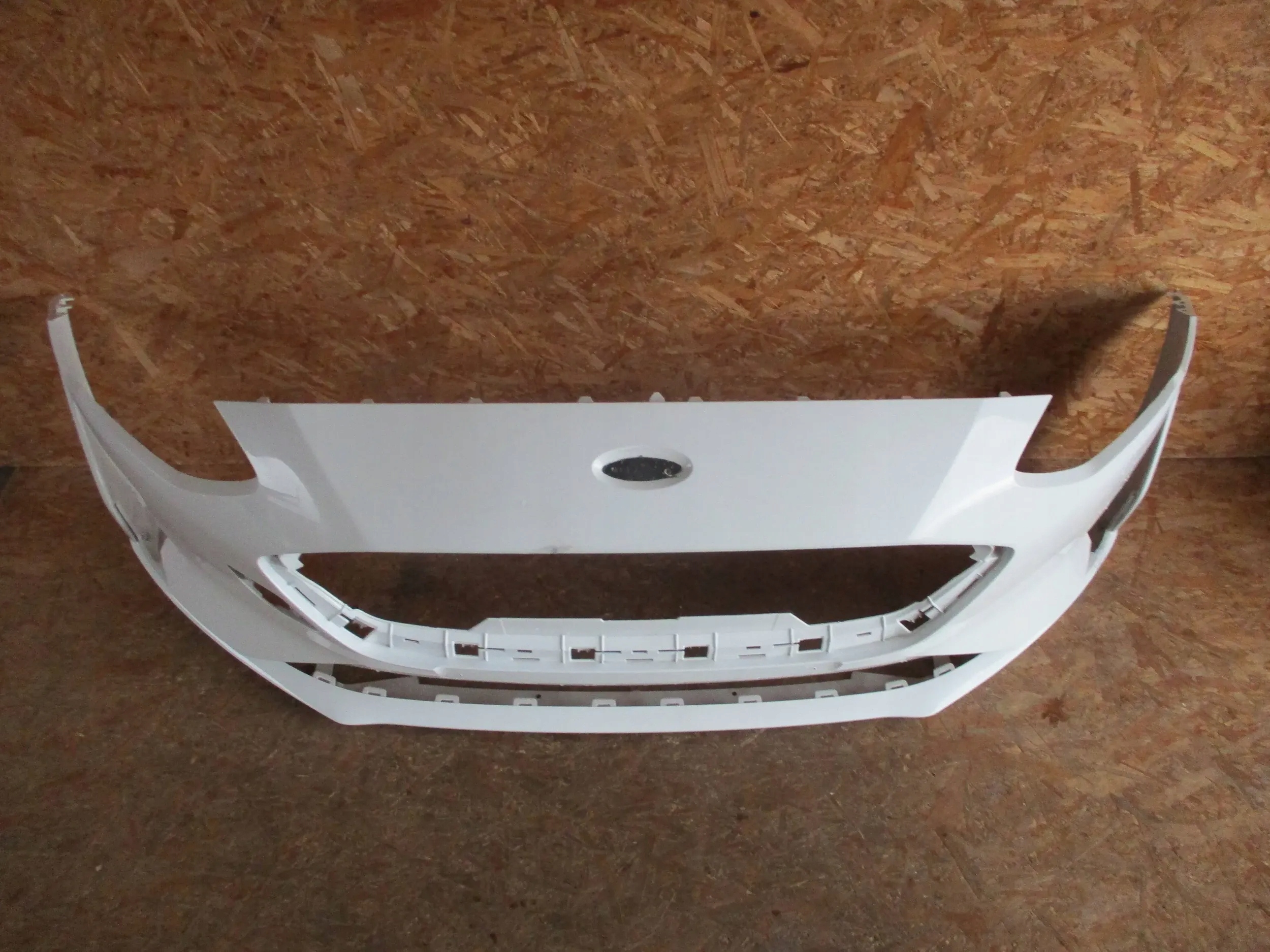 STOSSSTANGE VORNE VORNE FORD FOCUS MK4