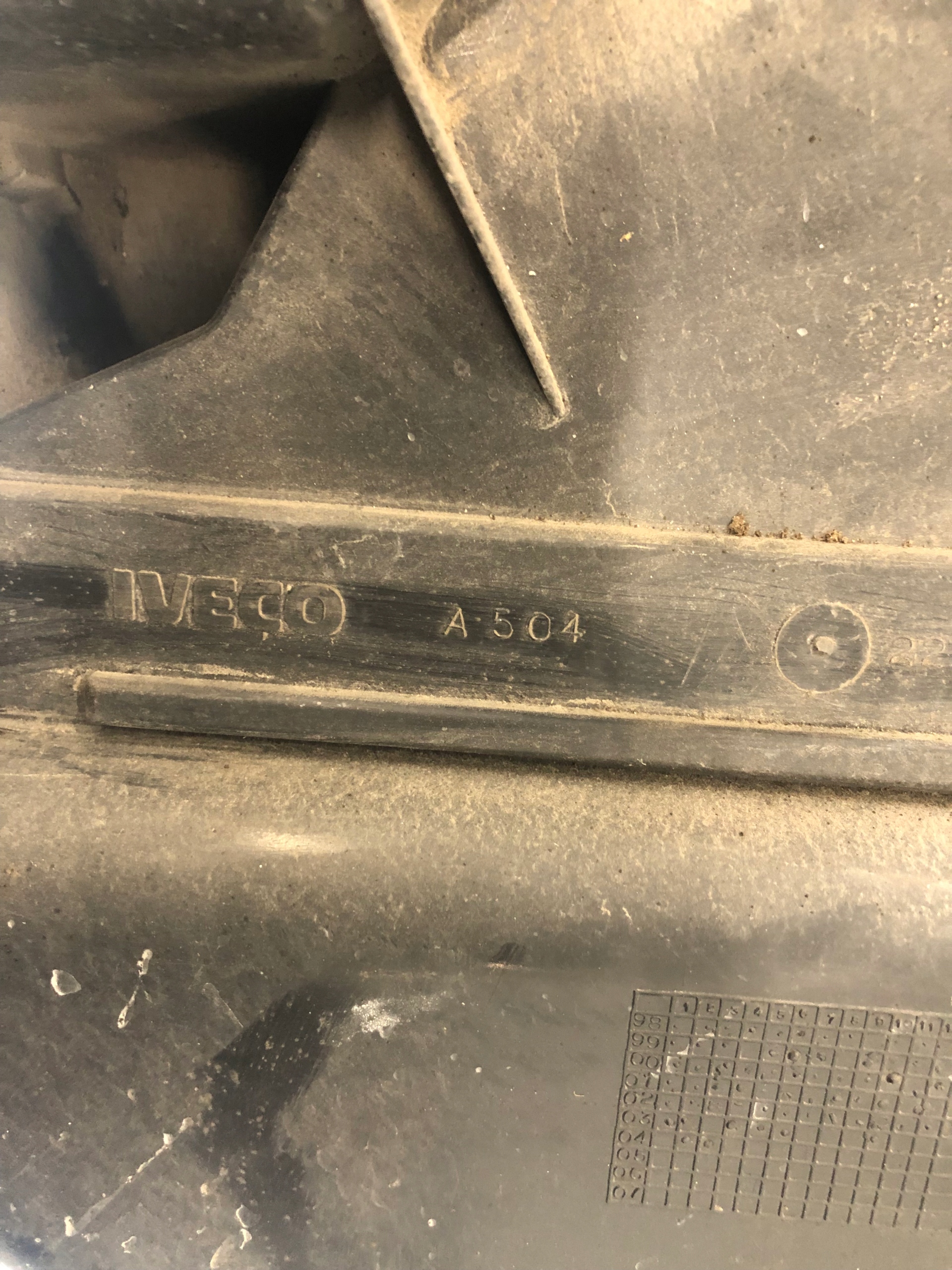 Корпус воздушного фильтра салона DAILY 2.8 A504225124