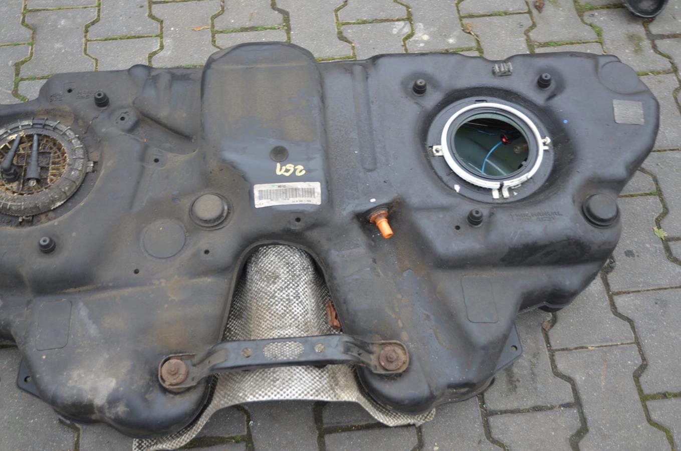 tank 3.0 CDI Mercedes R-klasa W251