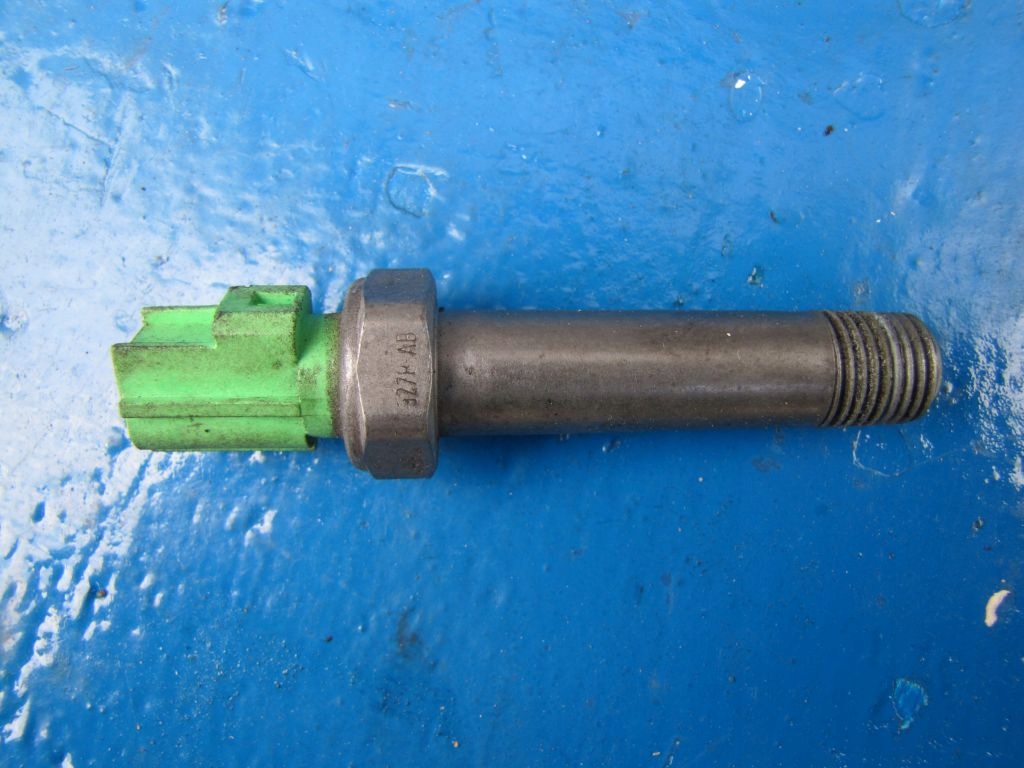 RANGE ROVER SPORT 494 405 3.0 D - Sensor oil