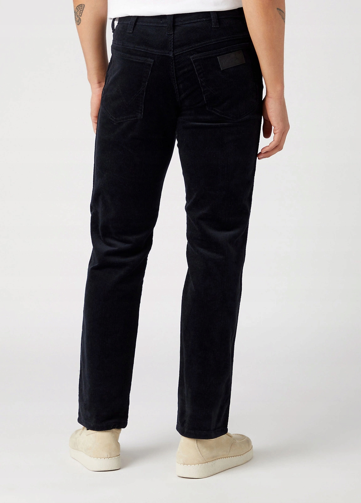Pánské jednoduché kalhoty Wrangler Greensboro Black 112341474 32/34