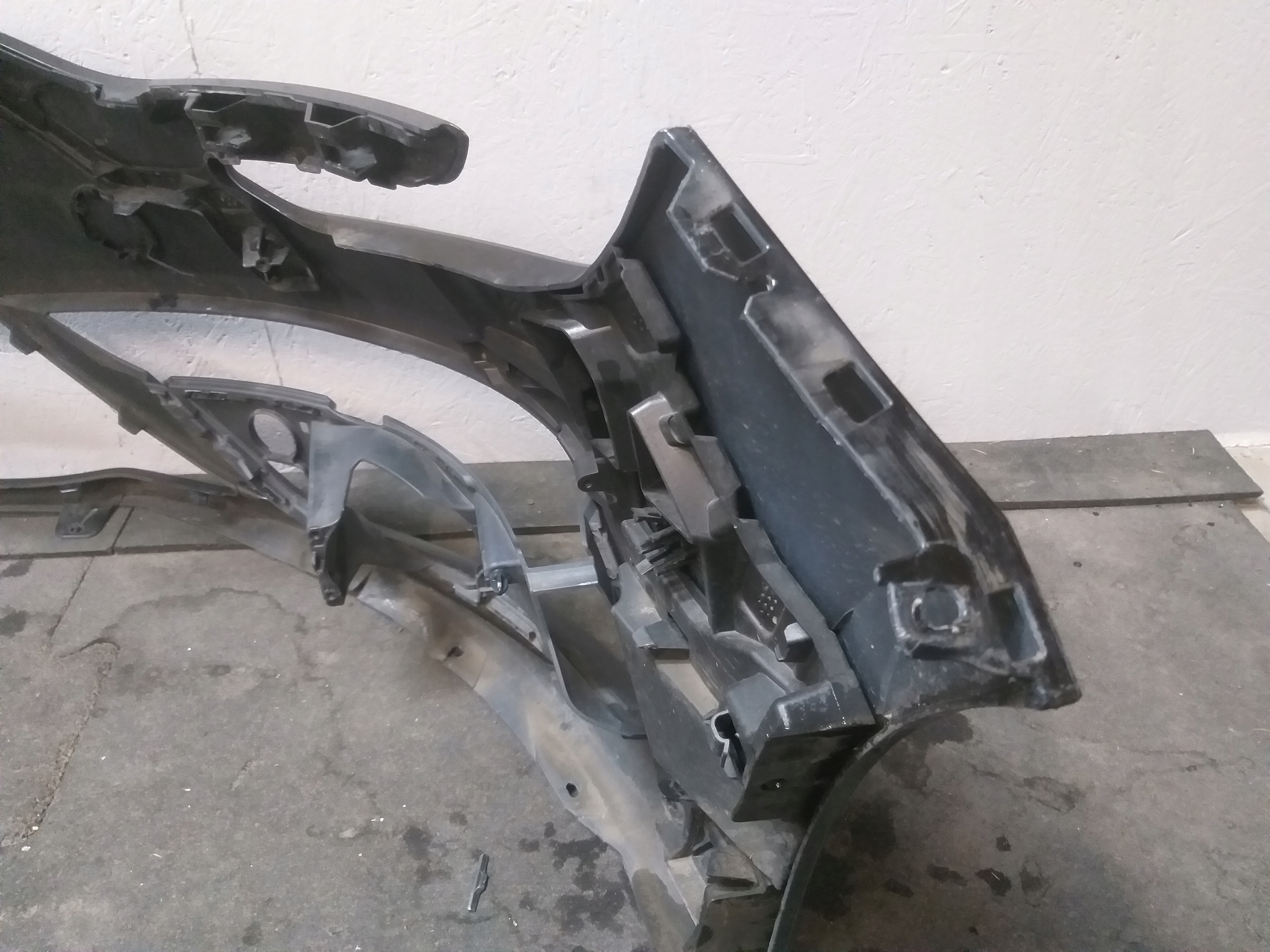 BUMPER FRONT RENAULT MEGANE IV 4 16