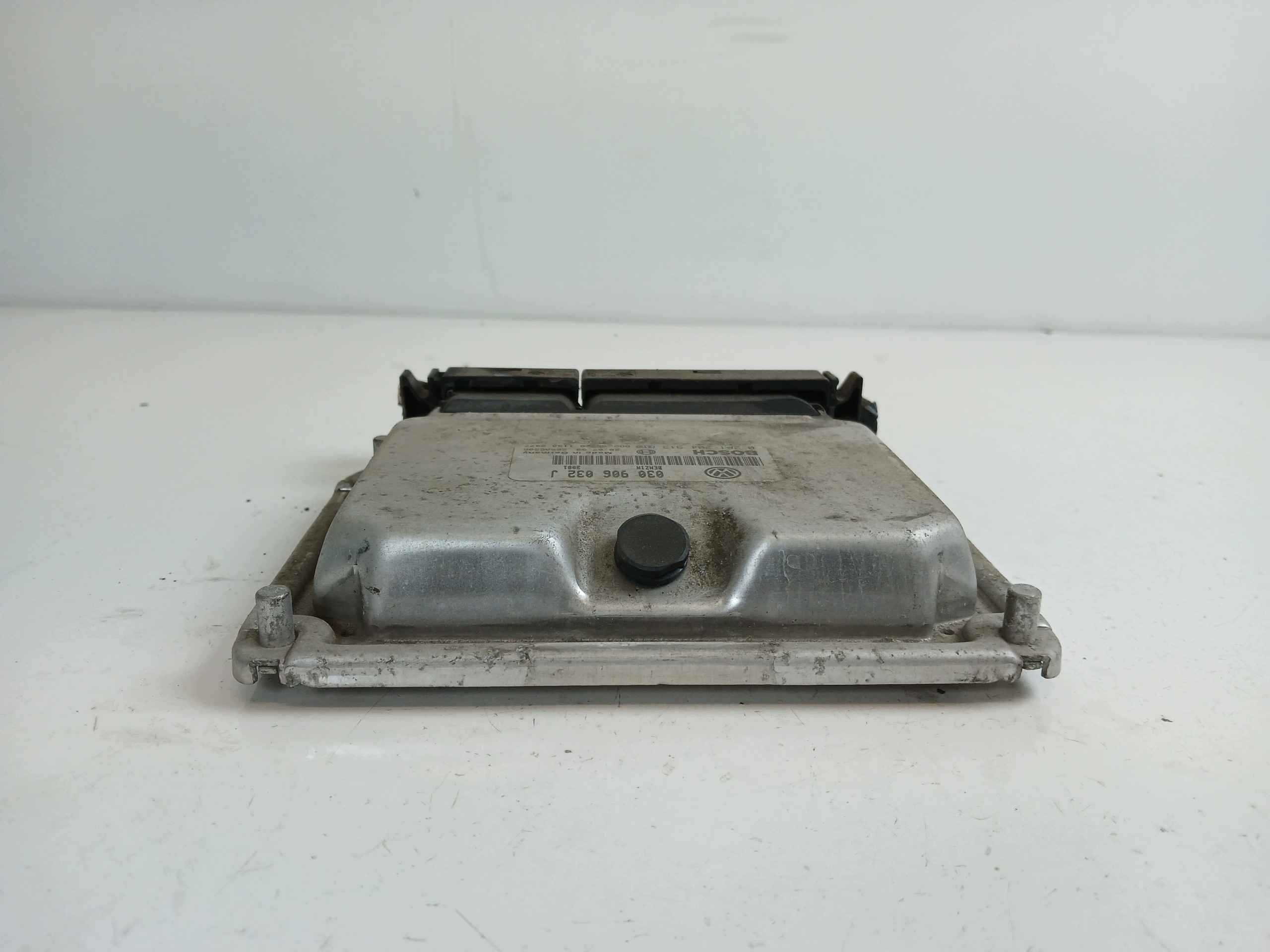 VW POLO III 1.4 control unit of the engine 030906032J
