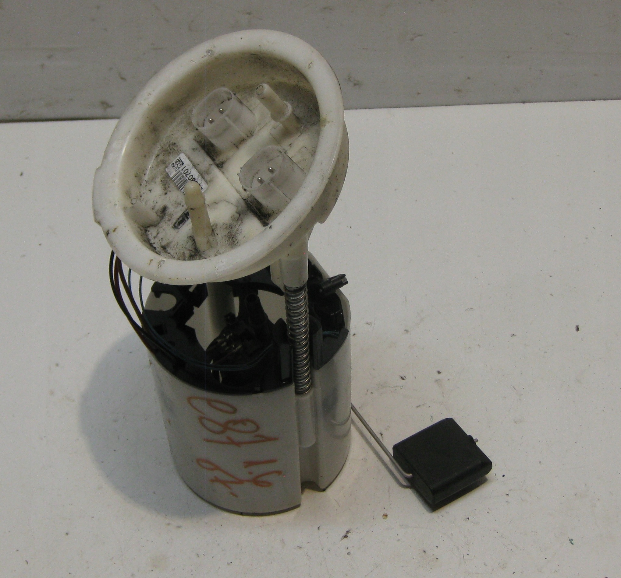BMW E87 5D 07R feed pump float 7197048