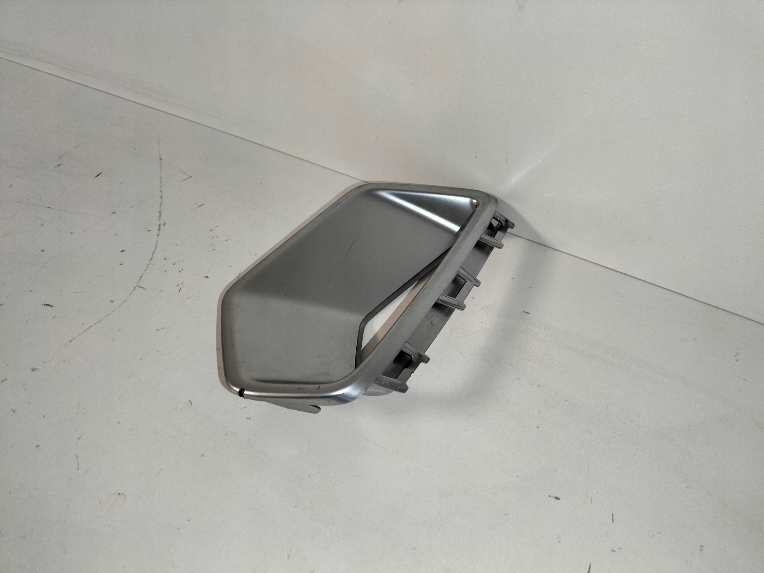 grille grid of a bumper front right AUDI A6 C8 18