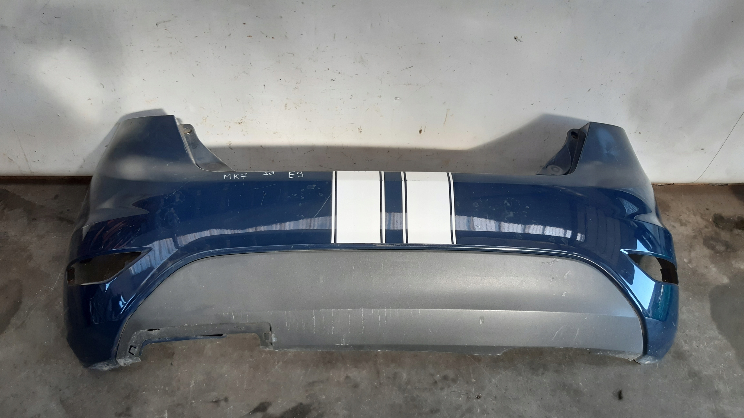 Pare choc Arrière E9 Ford Fiesta MK7