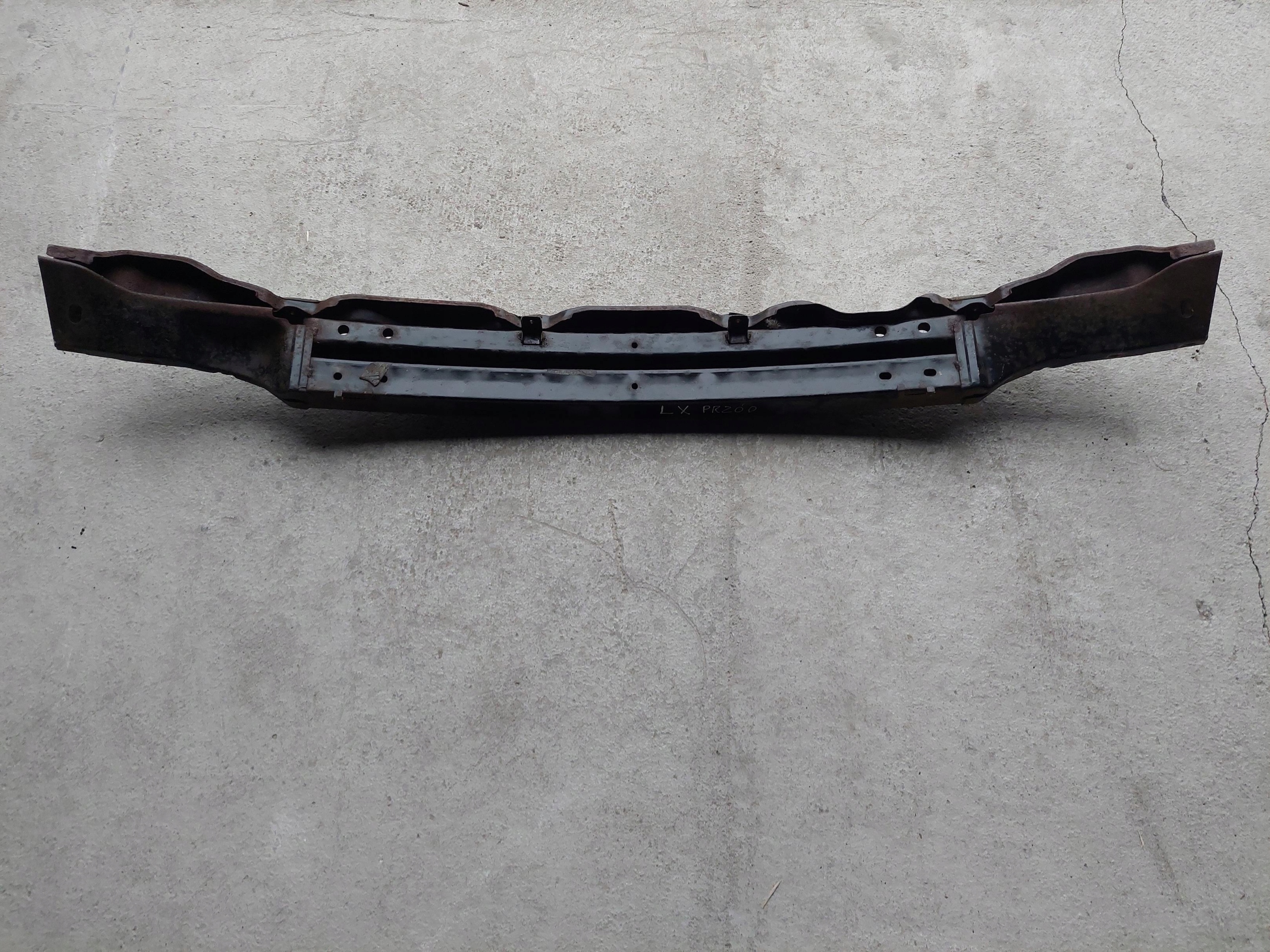 sider pillar below bumper front front LEXUS LX 470