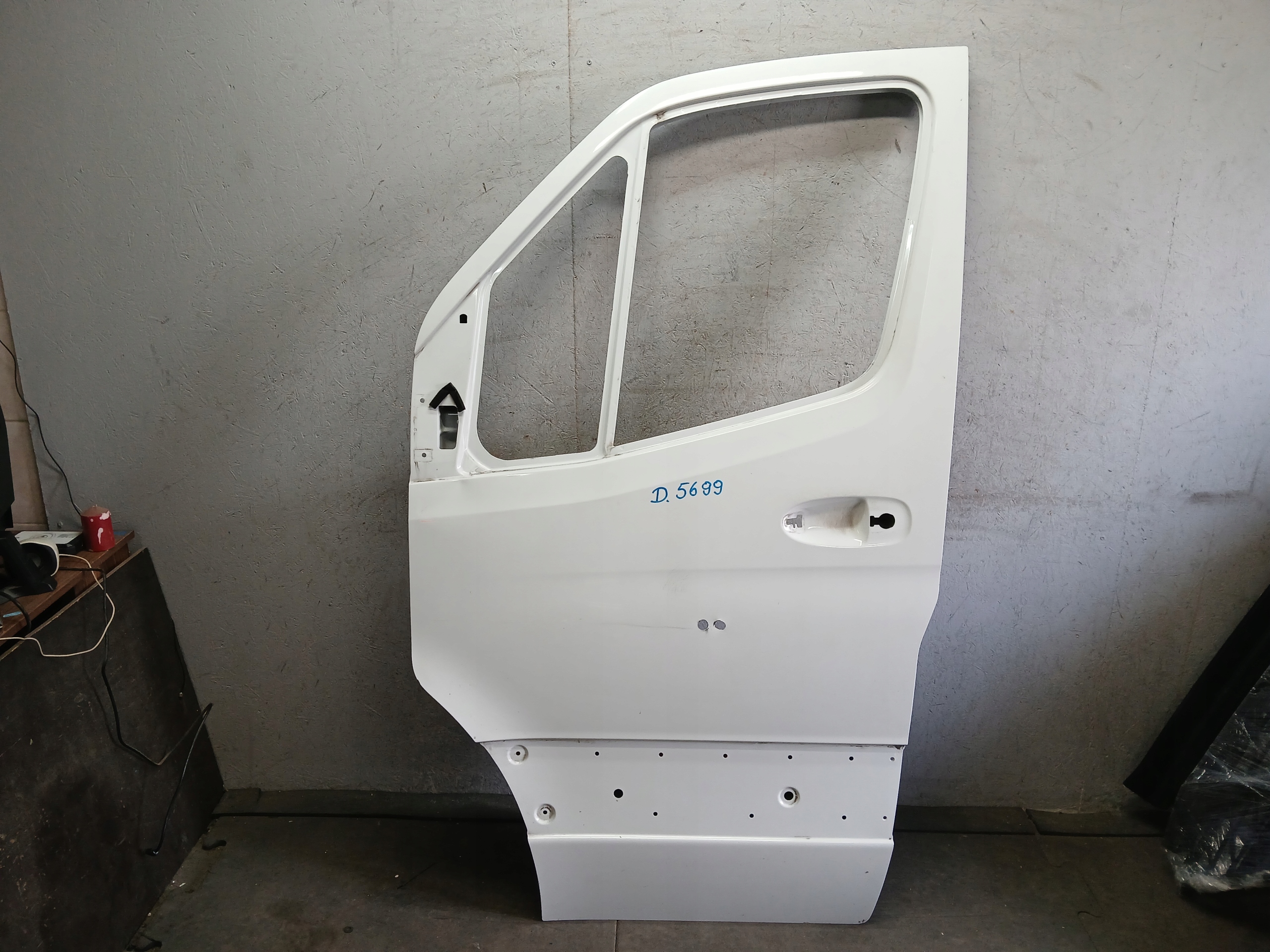 door front left MERCEDES SPRINTER W907 W910 A907 A910