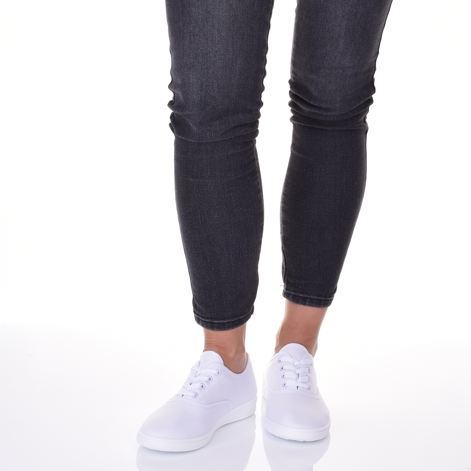 KLASYCZNE TRAMPKI TENISÓWKI BIAŁE WSUWANE WYGODNE Rozmiar 41