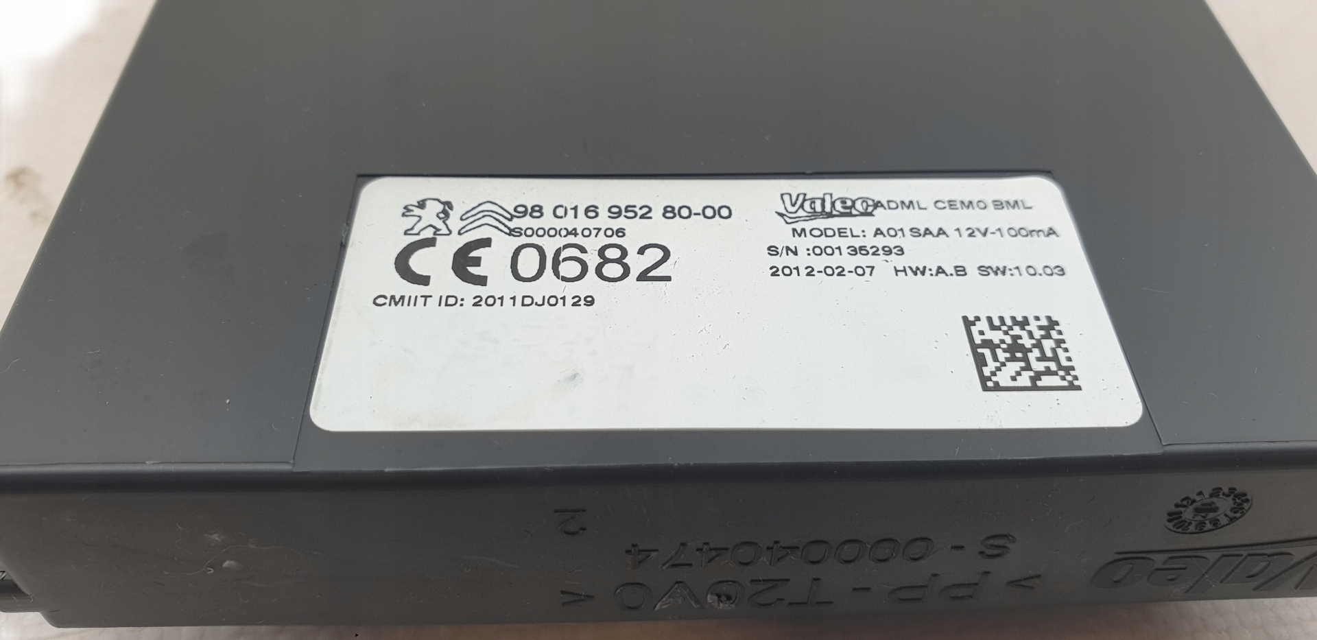 control unit central of a lock PEUGEOT 508 CITROEN DS5 9801695280 module