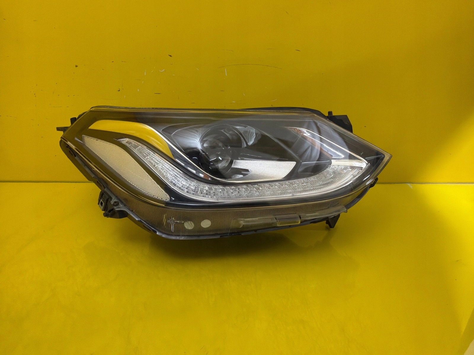 light right Chevrolet Bolt Ampera 2017- Xenon 42573528