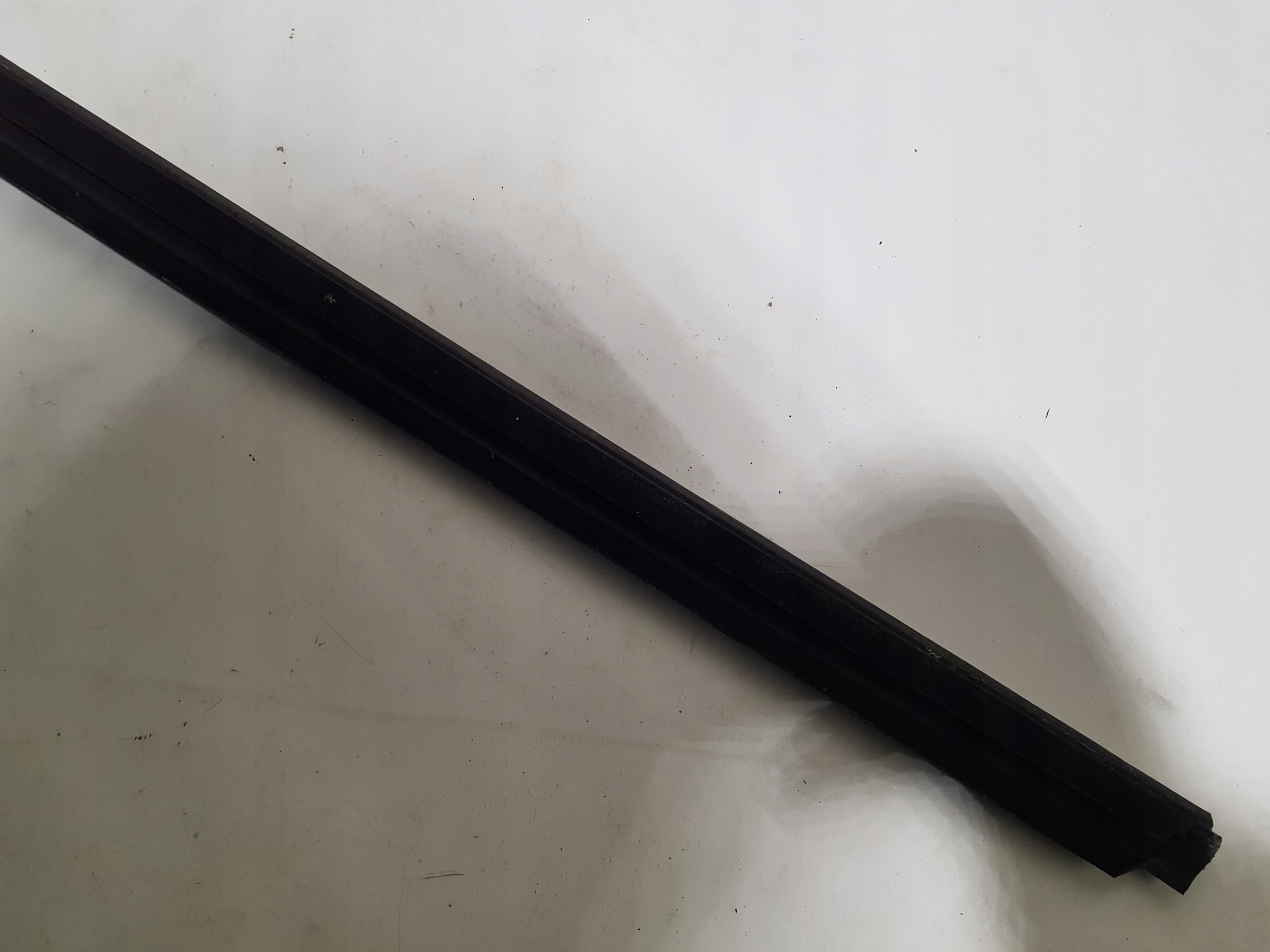 moulding door right front dust CHROM MERCEDES W251