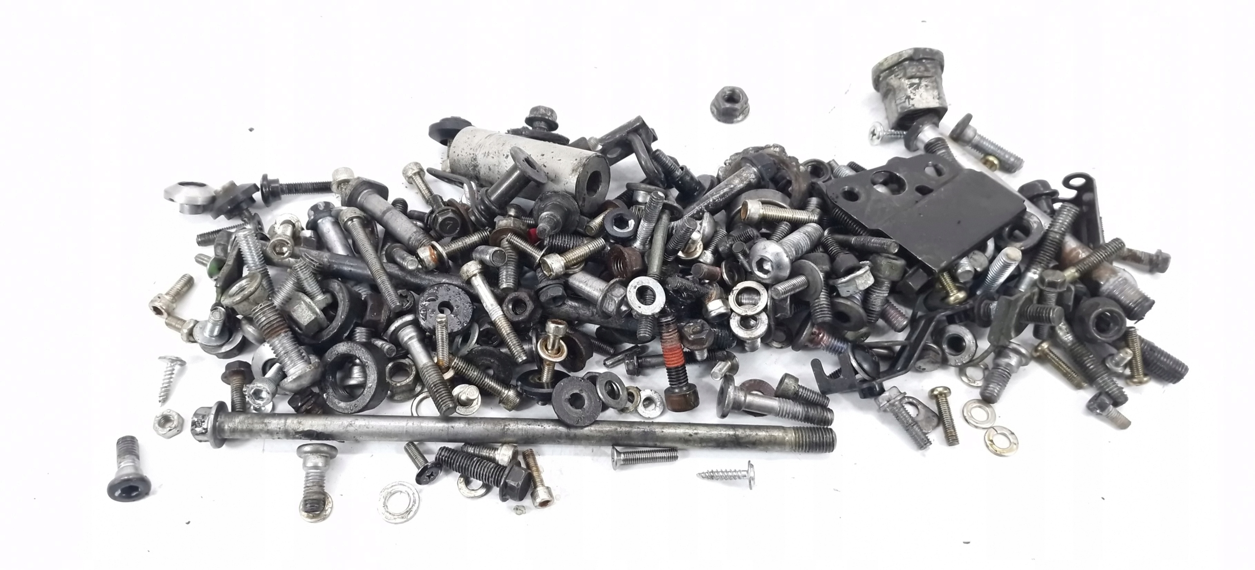 KAWASAKI ZX-6R 00-02 ŚRUBY