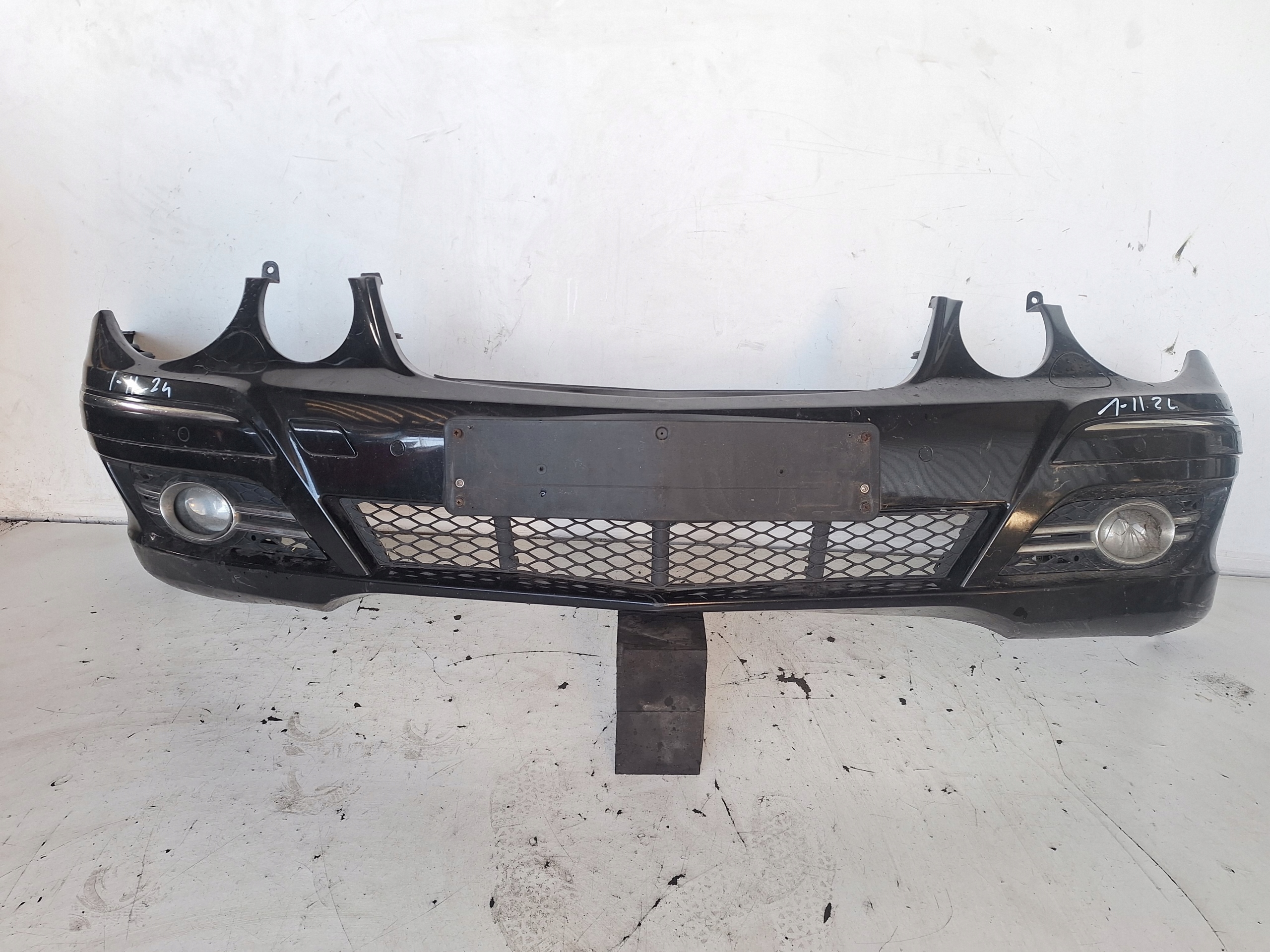 MERCEDES E-KLASA W211 LIFT 06-08 bumper + XENON + PDC