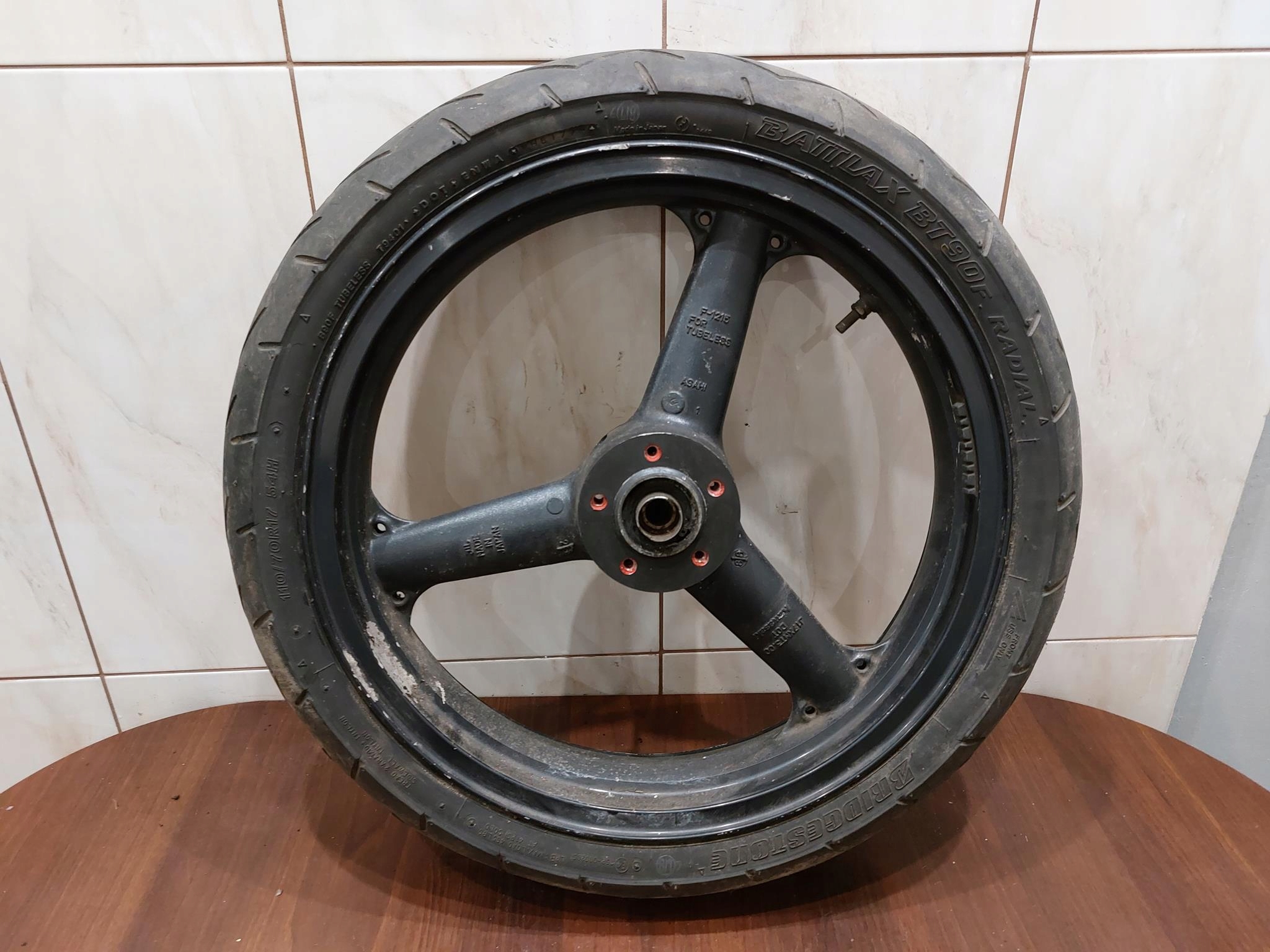 КОЛЕСО ОБОДА KAWASAKI ZXR 400