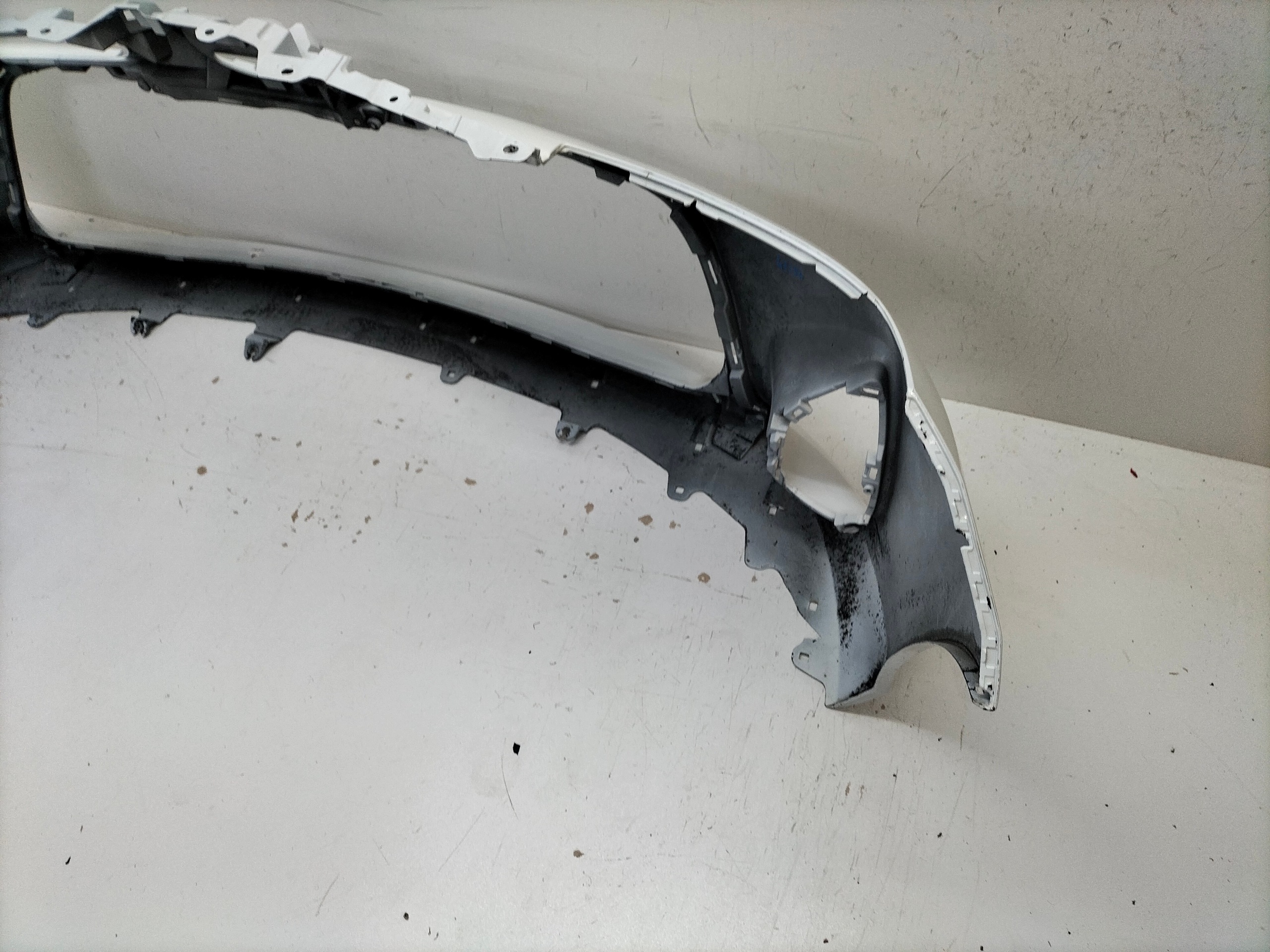 front bumper front TOYOTA YARIS III LIFT 14-17