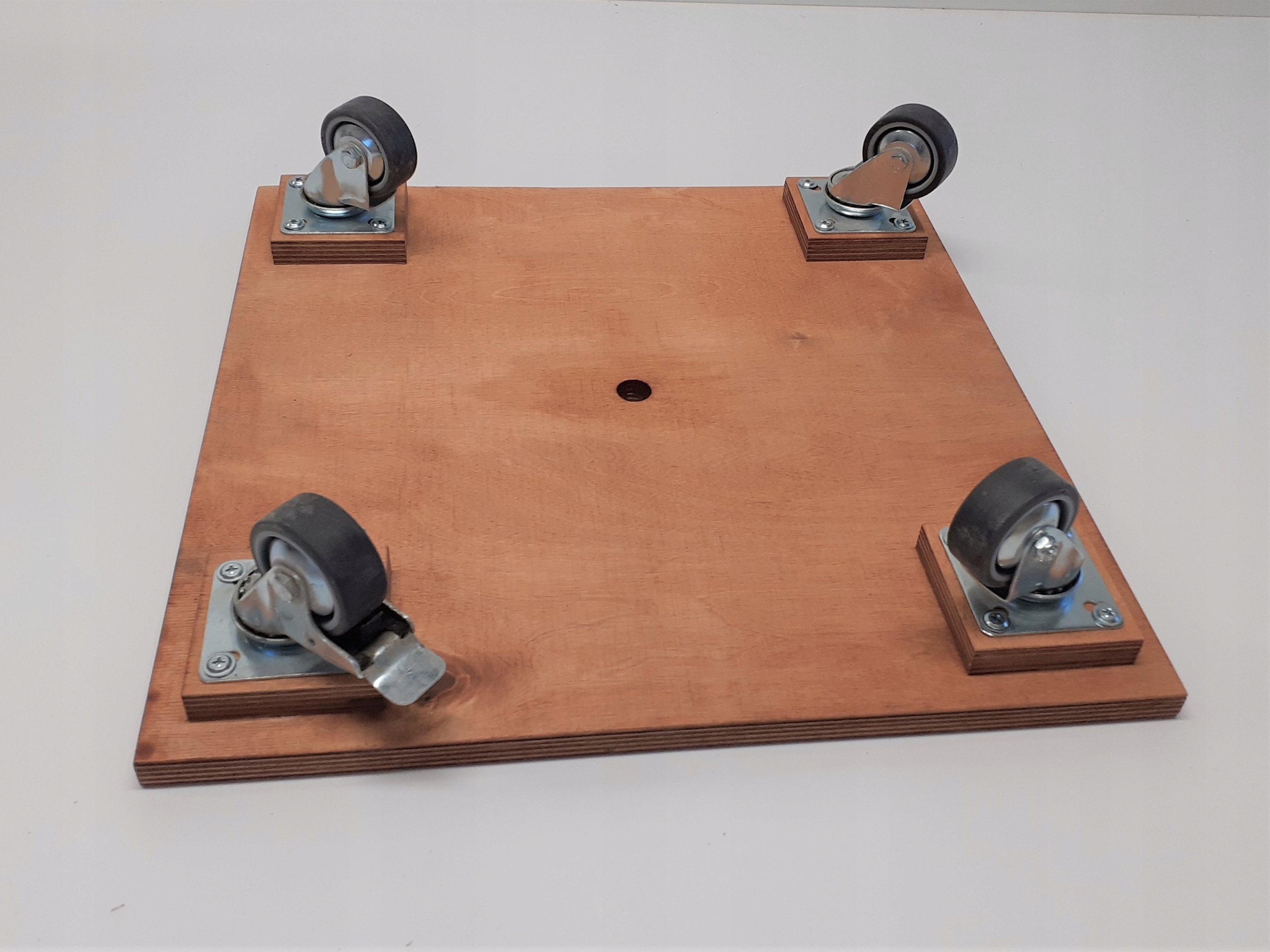 podstawa na kółkach pod donicę 40x40cm Marka inna