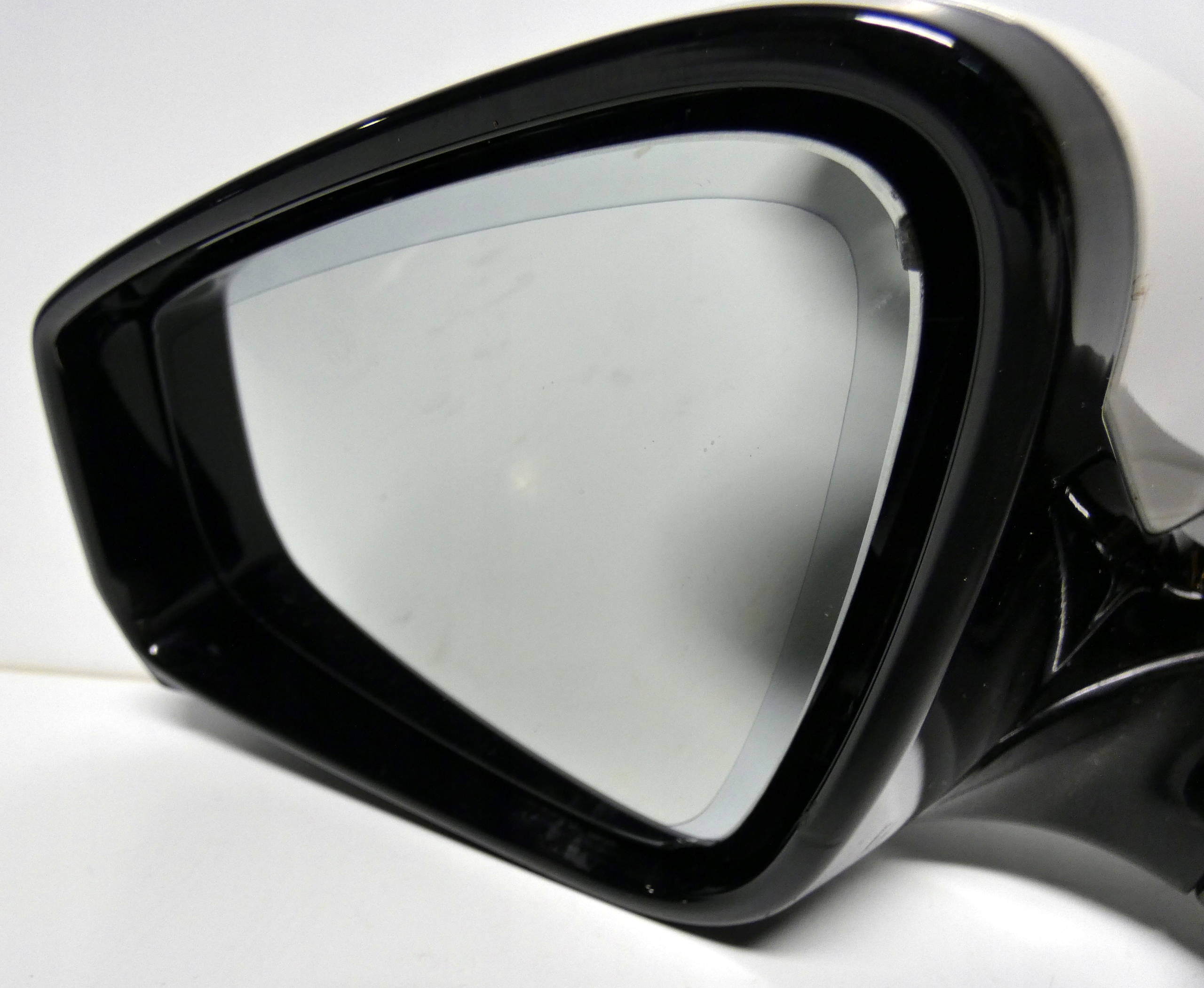 BMW 6 F06 F12 F13 LUSTERKO LEWE ZEWNĘTRZNE Strona zabudowy lewa