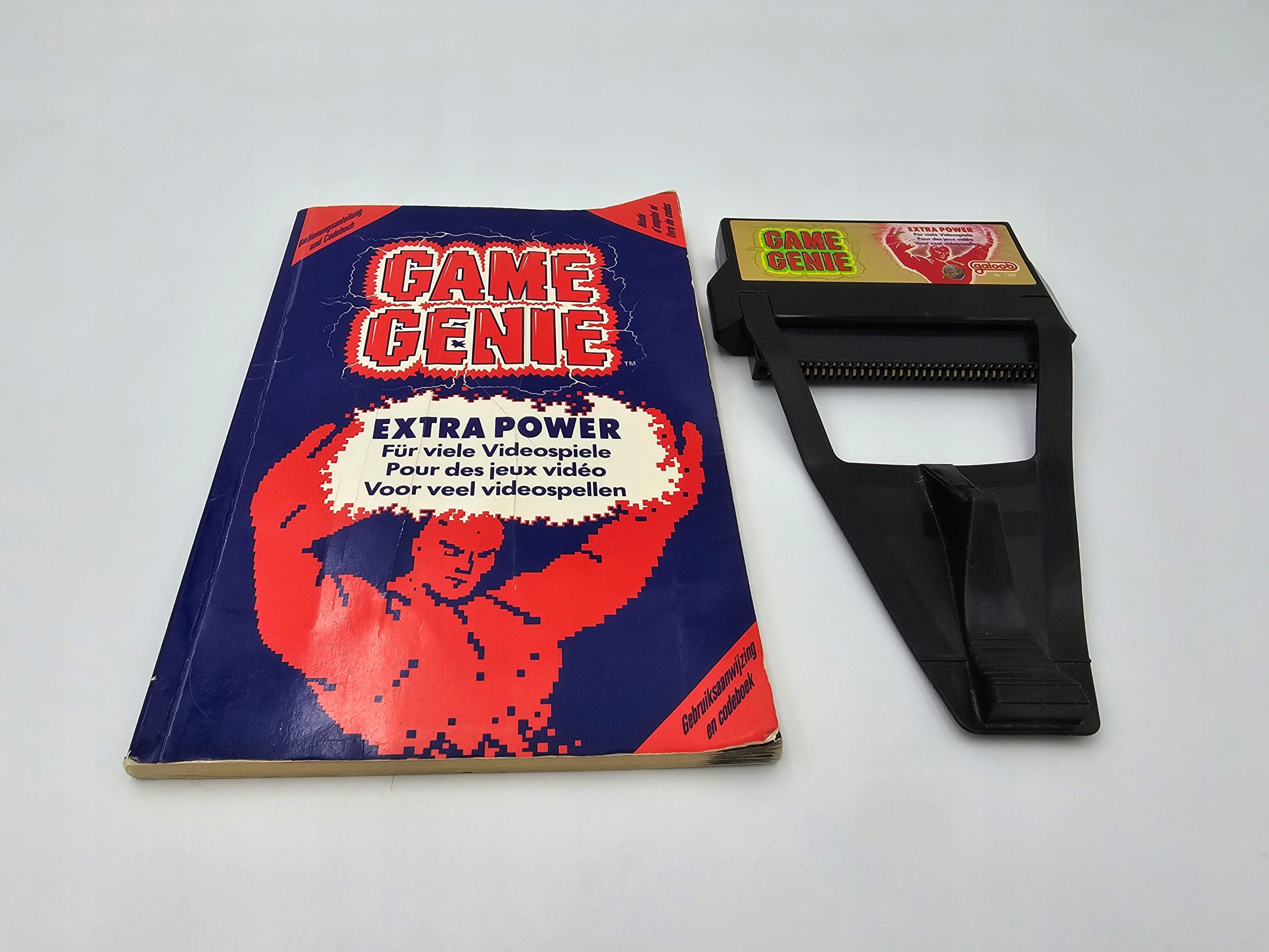 NINTENDO NES GAME GENIE + INSTRUKCJA Wydawca .dat