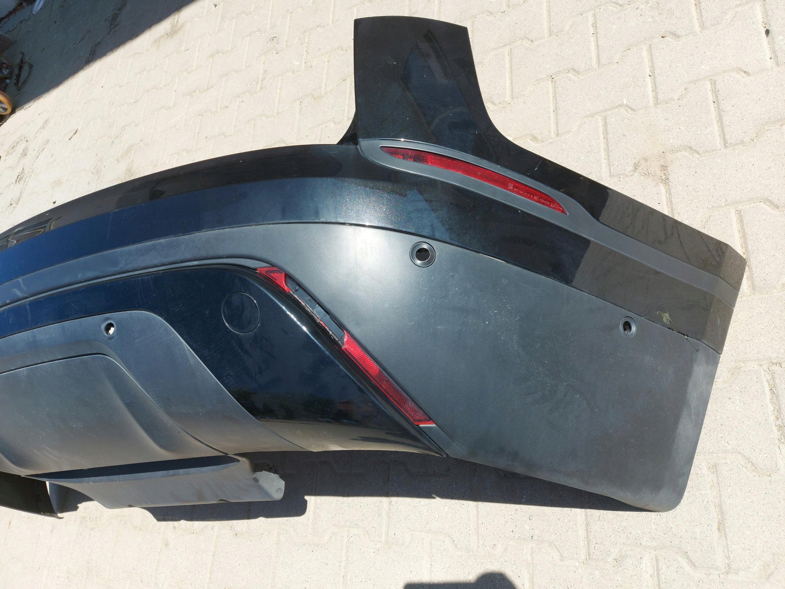 Range Rover VELAR L560 2.0d 2021r bumper rear part rear oryg black 1ag pdc