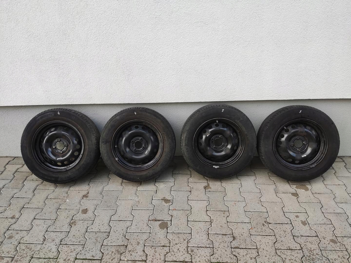 ruote pneumatici, gomme CERCHI Ferro 15 RENAULT ZOE e 2013-2019