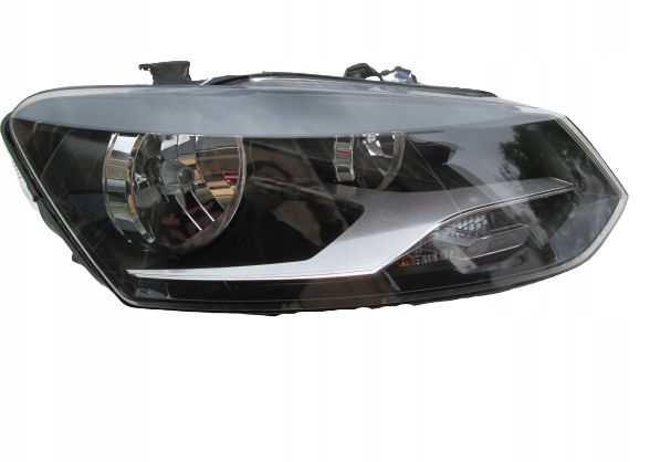 LAMPA REFLEKTOR PRAWY VW POLO V 5 6R