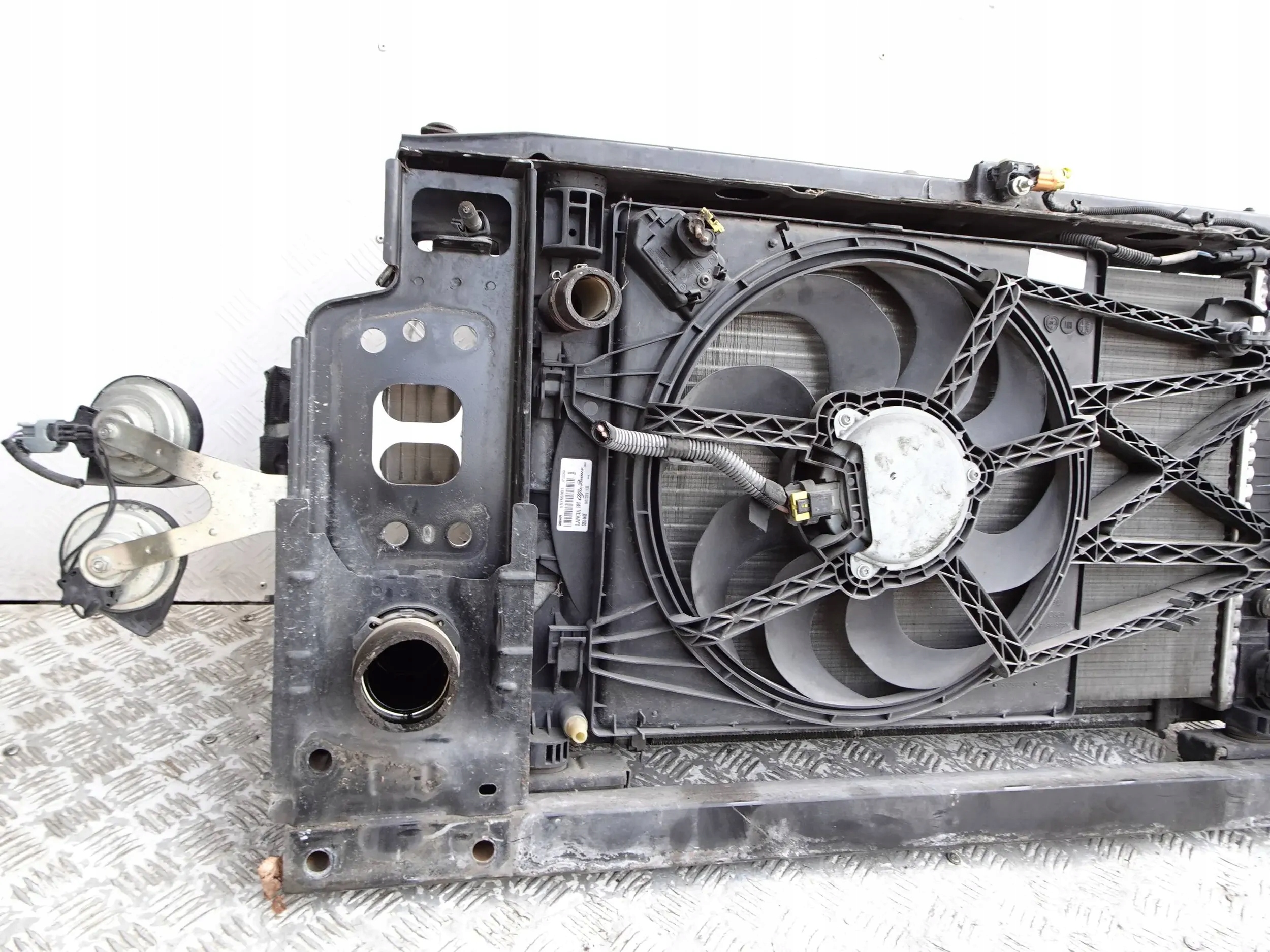 Chłodnice KPL. Pas przedni Alfa Romeo Giulietta 1.4 TB Numer katalogowy oryginału U0766001