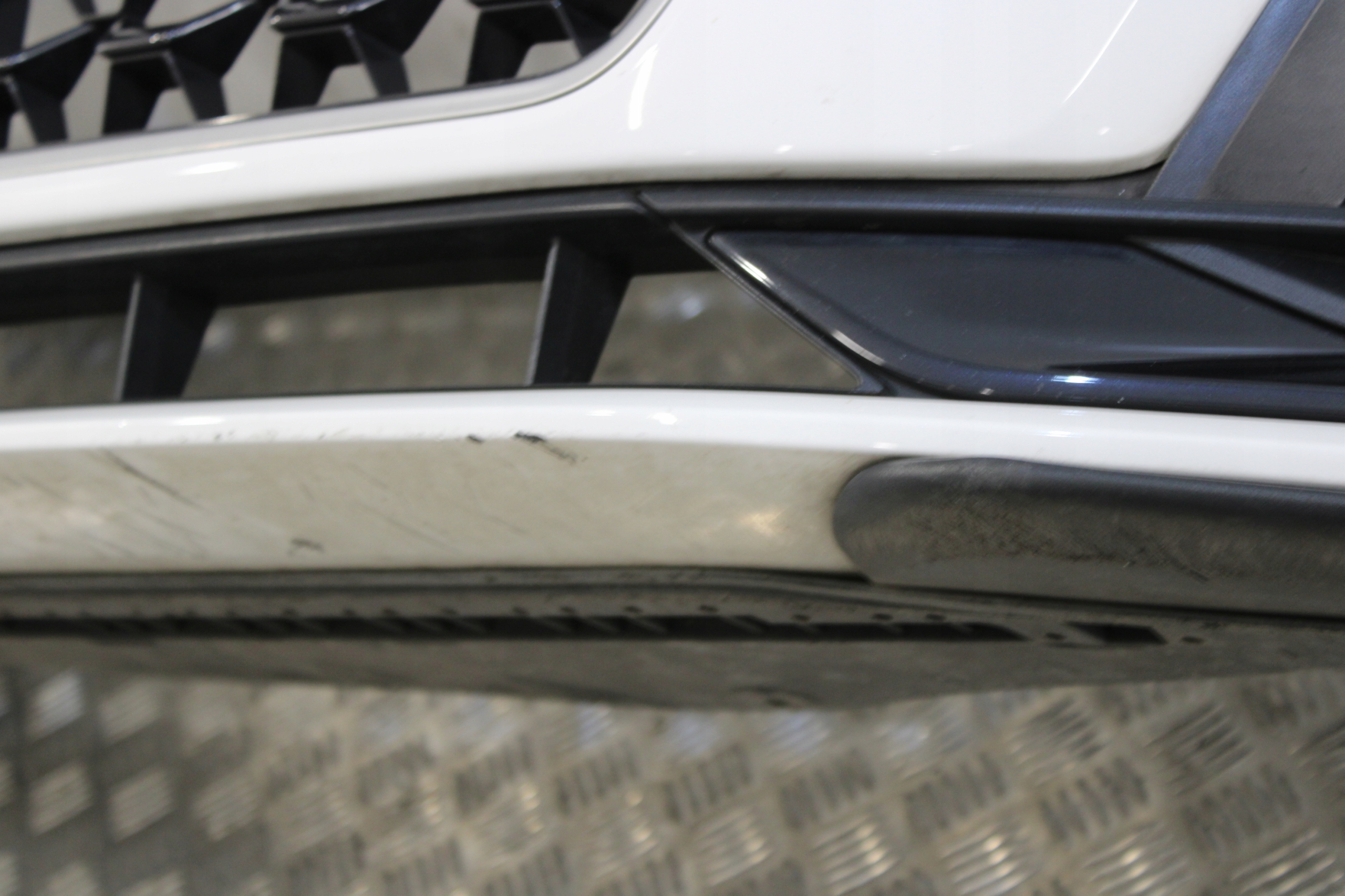 bumper front front complete AUDI A1 II 82A