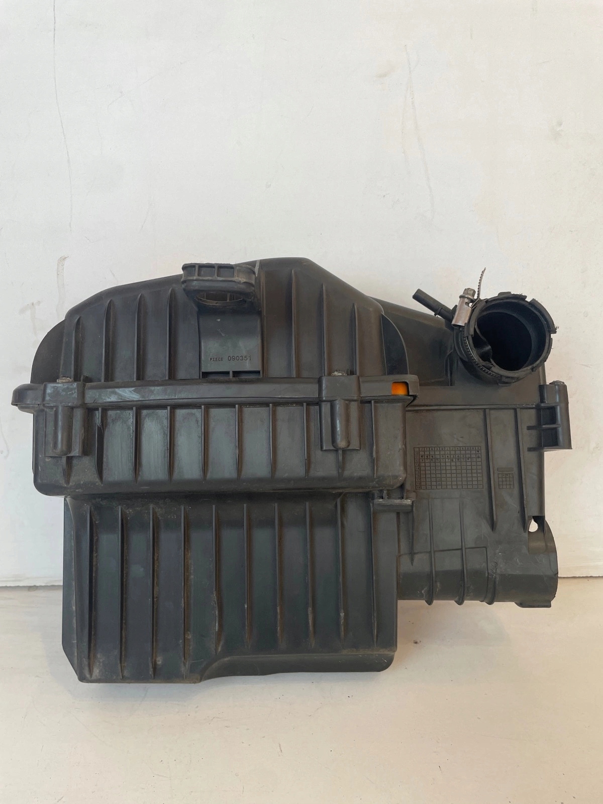 Gehäuse filter luft Peugeot 208 und Citroen 1.2 VTI
