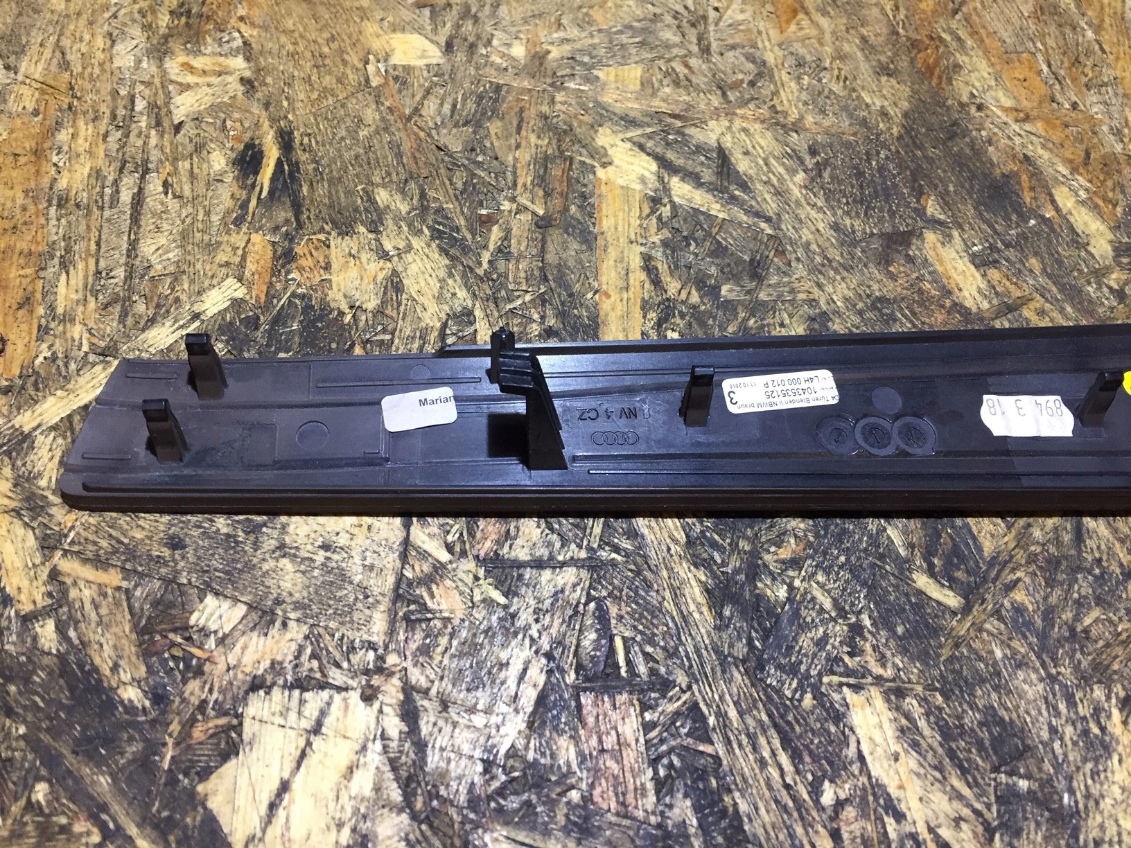 AUDI A8 D4 DEKOR door left front 4H0867409