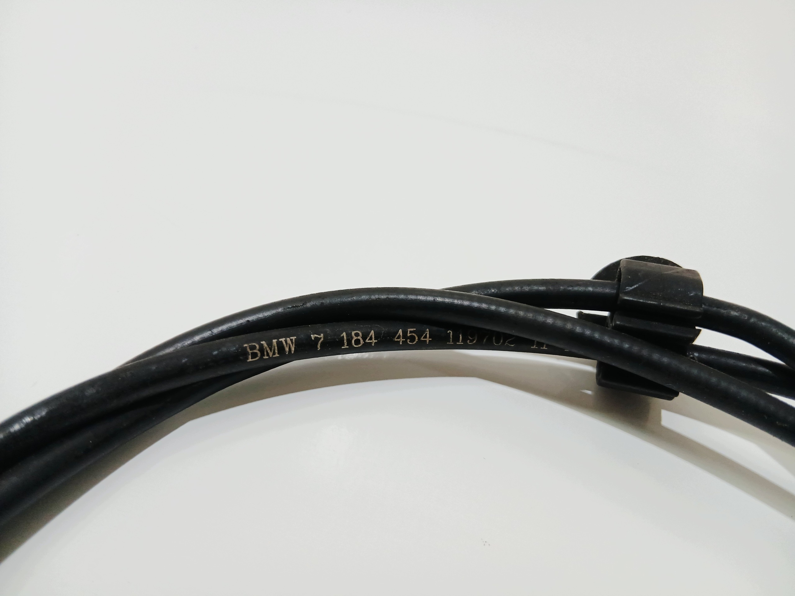 corde levier pour l'ouverture du capot BMW E60 E61 OE 7184454 (0000465)