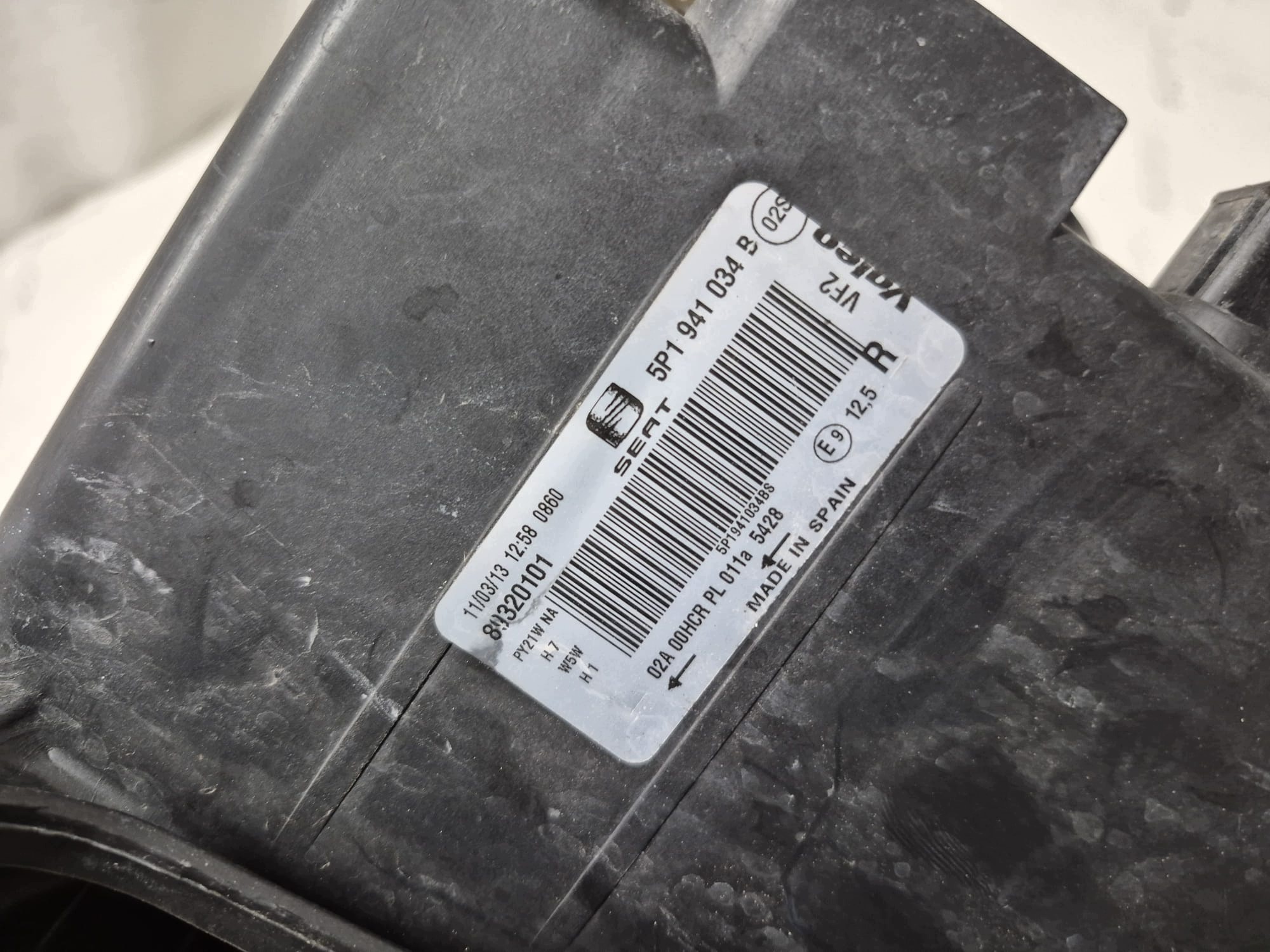 SEAT LEON II LIFT 08- light right front front ZWYKLA 5P1941034B