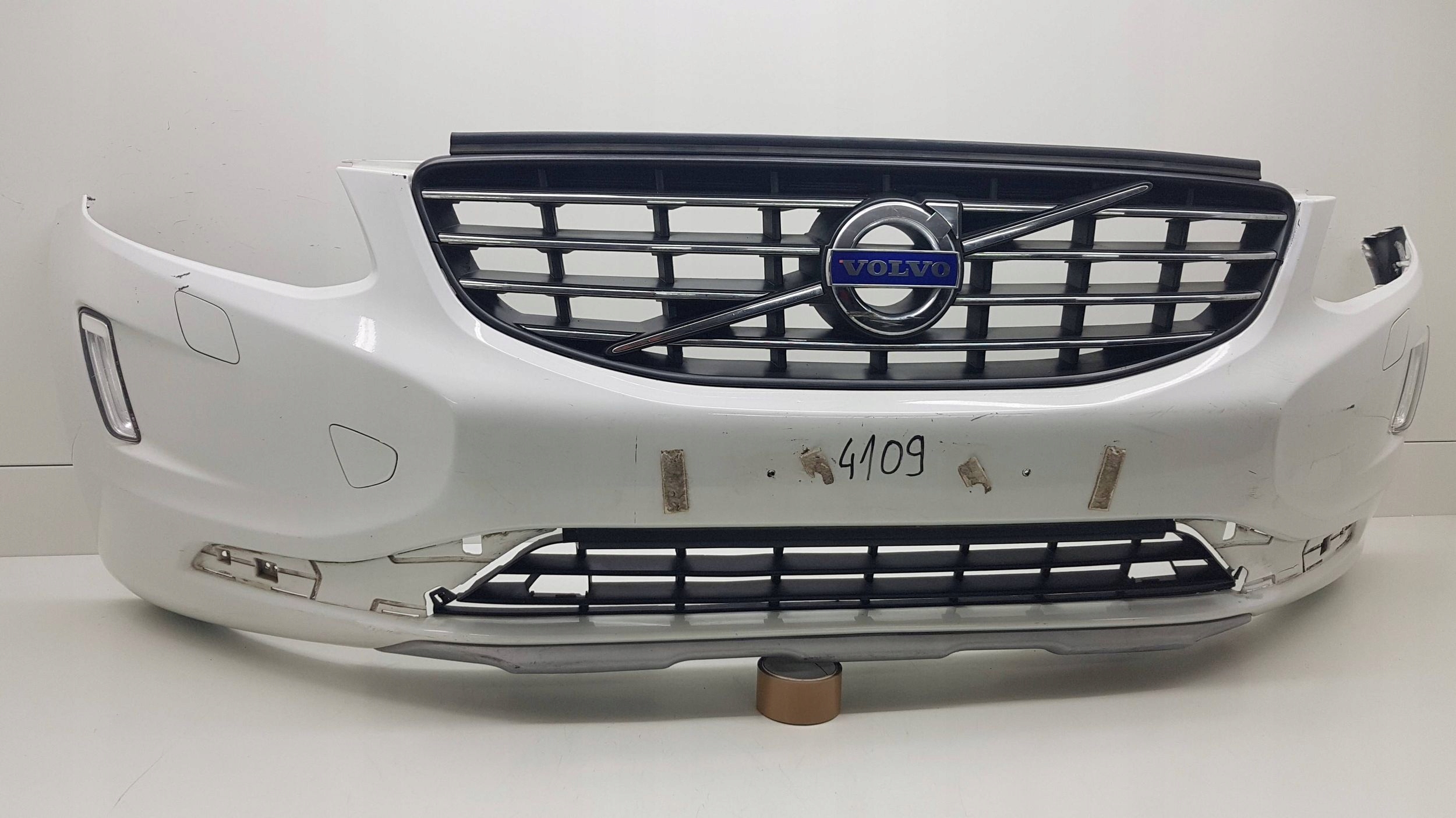 VOLVO XC60 XC 60 LIFT 2013 - bumper front 31323765