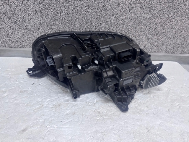 light left Volvo XC90 II Full Led MID LED 2021 LIFT