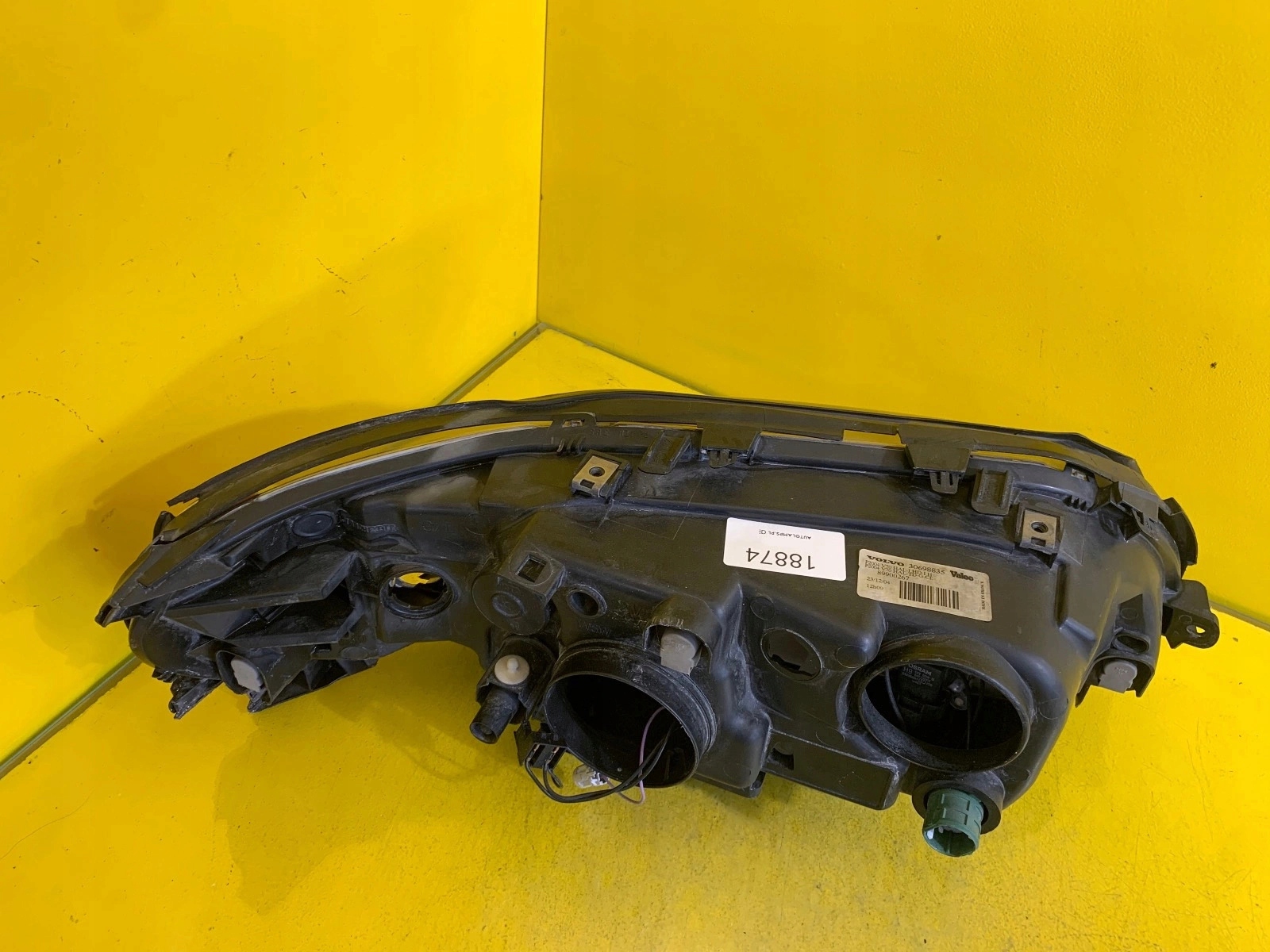 light left Volvo S60 and V70 II LIFT 30698835