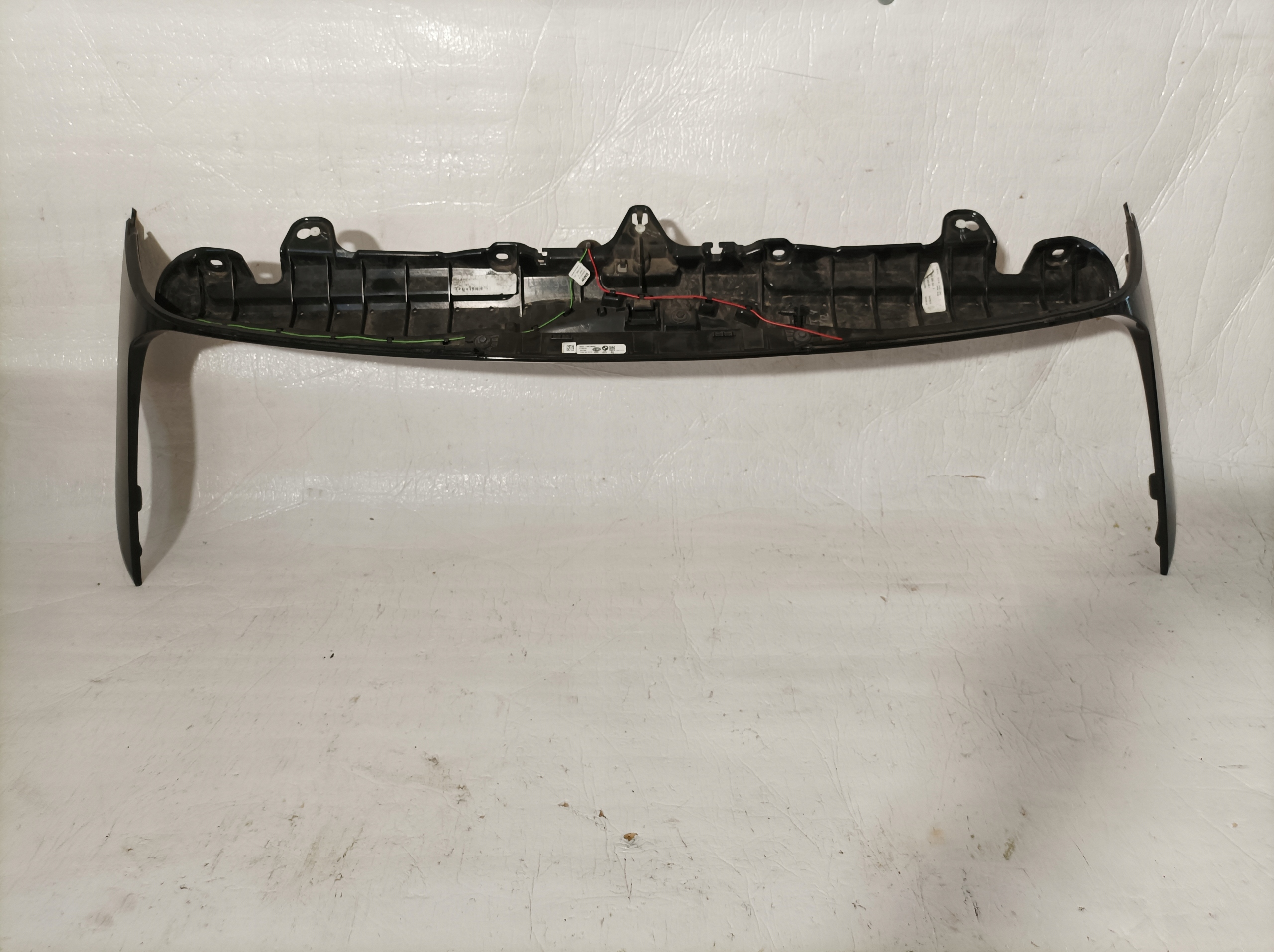 BMW X5 G05 holder LOTKI bonnet, light STOP 7491365