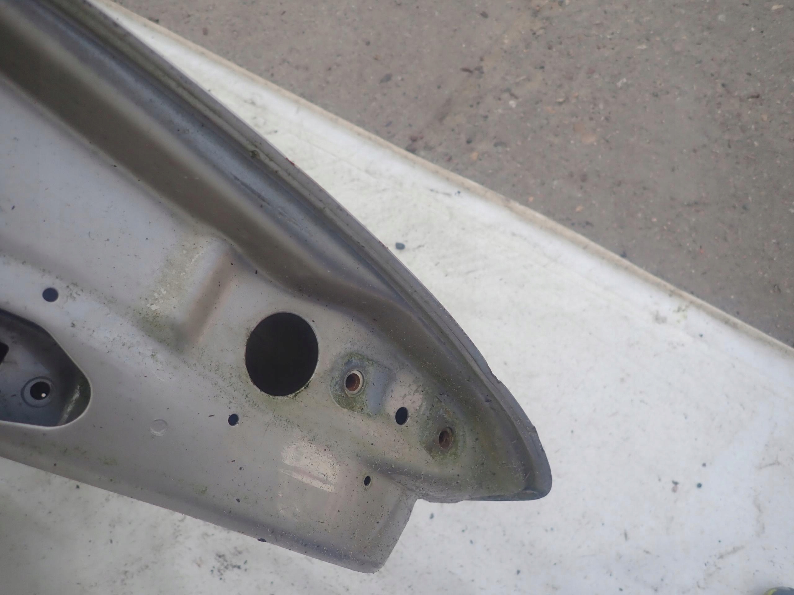 TOYOTA RAV4 II 2 00-05 door front front left