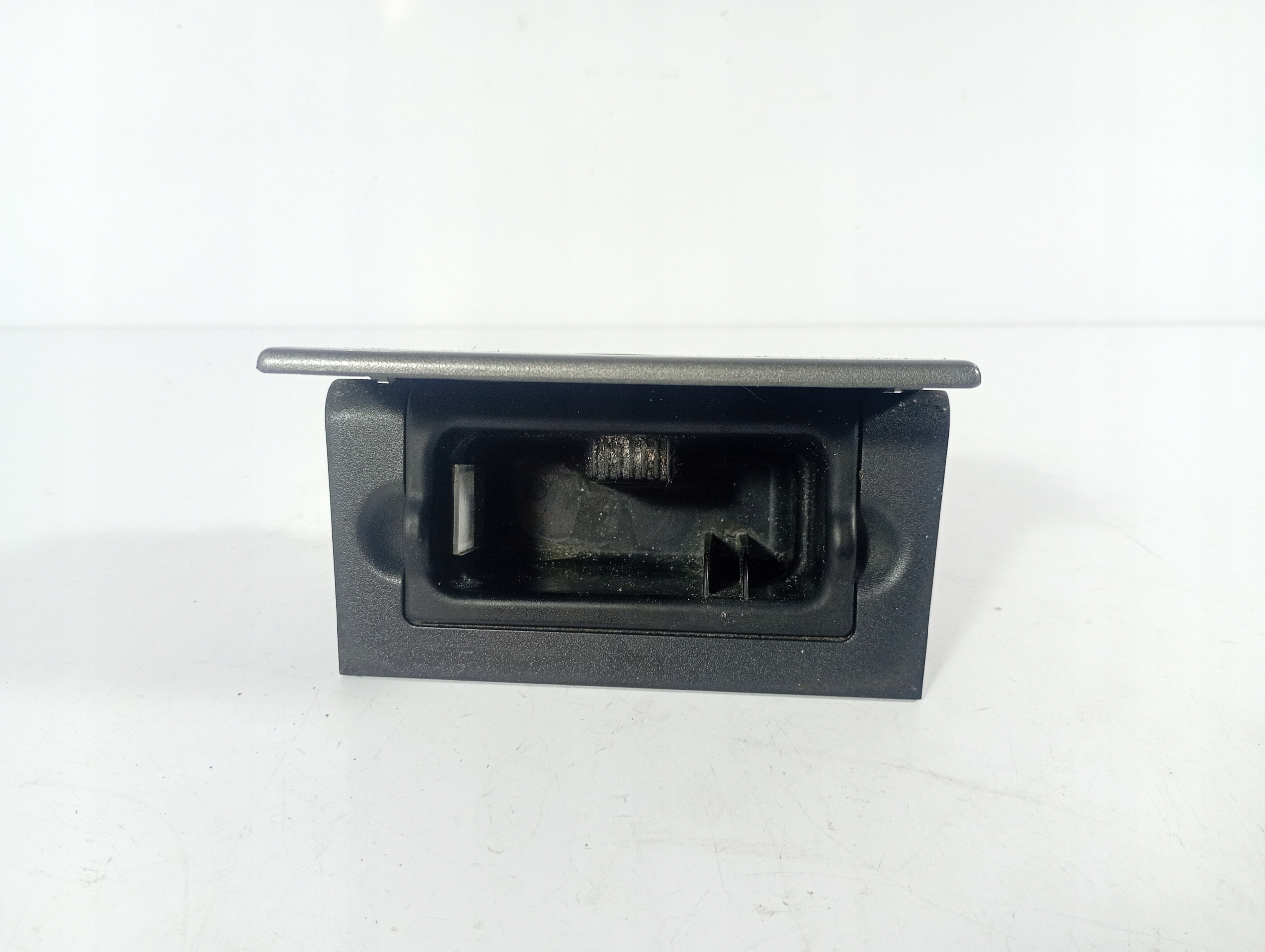 Opel Vectra C 02-08 passenger compartment ashtray OE 981158