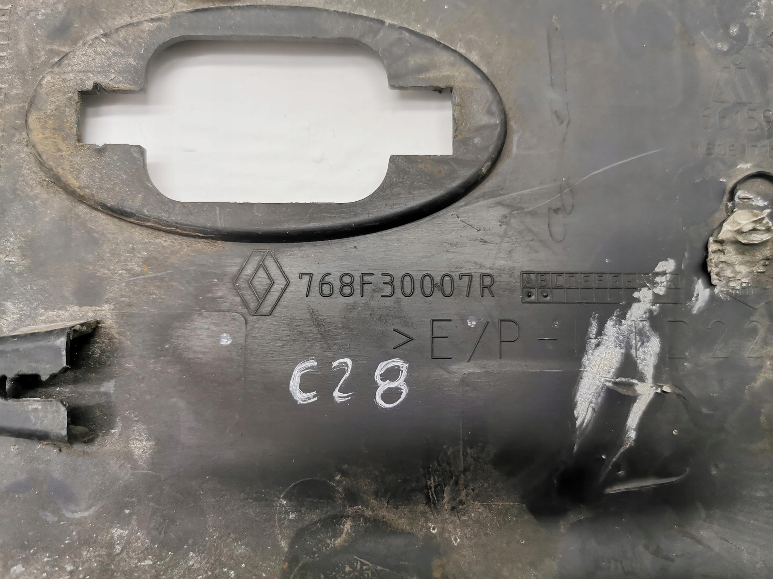 moulding right rear part RENAULT MASTER III 768F30007R