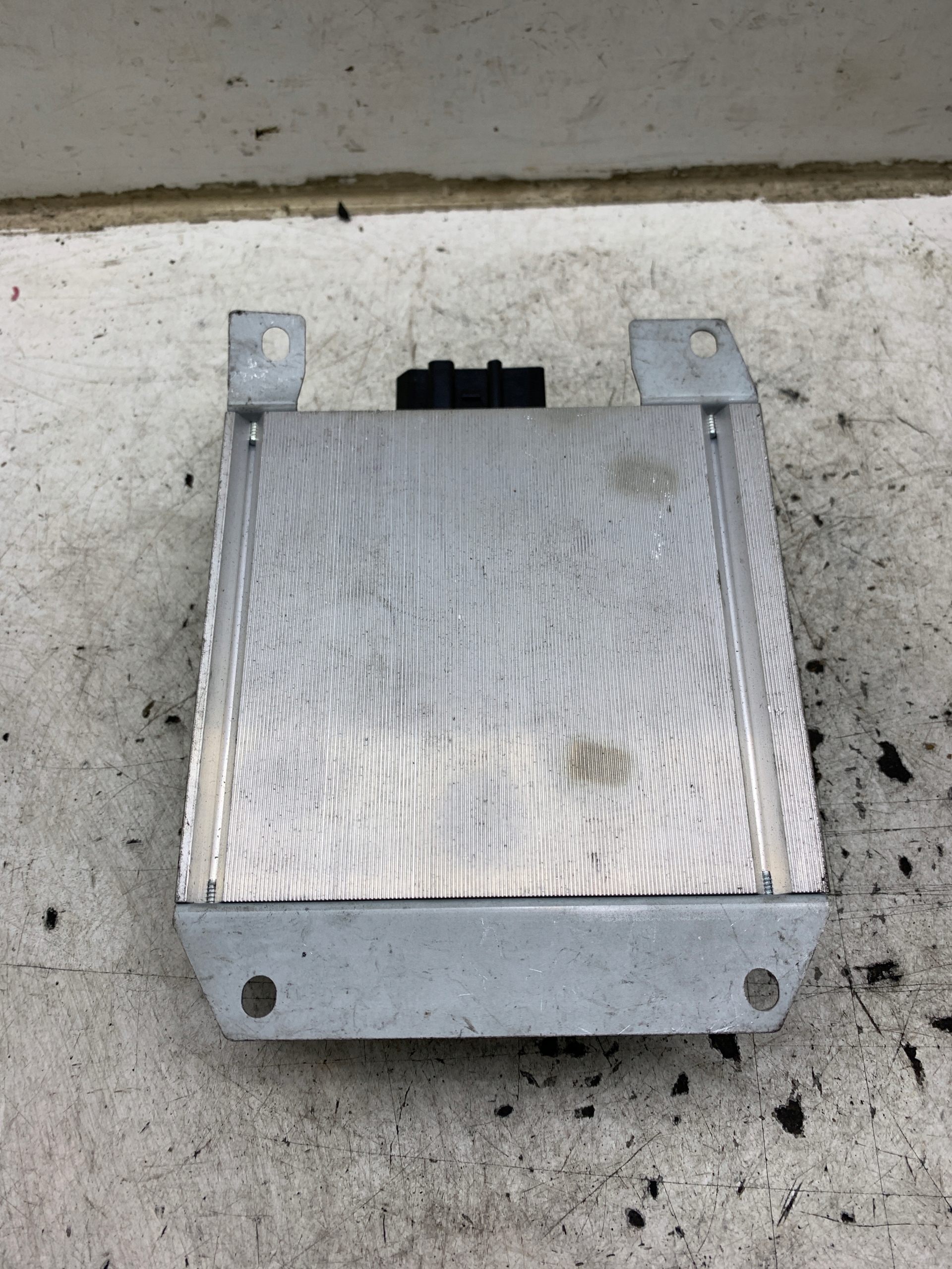 amplifier RADIA 3R0035223 SEAT EXEO
