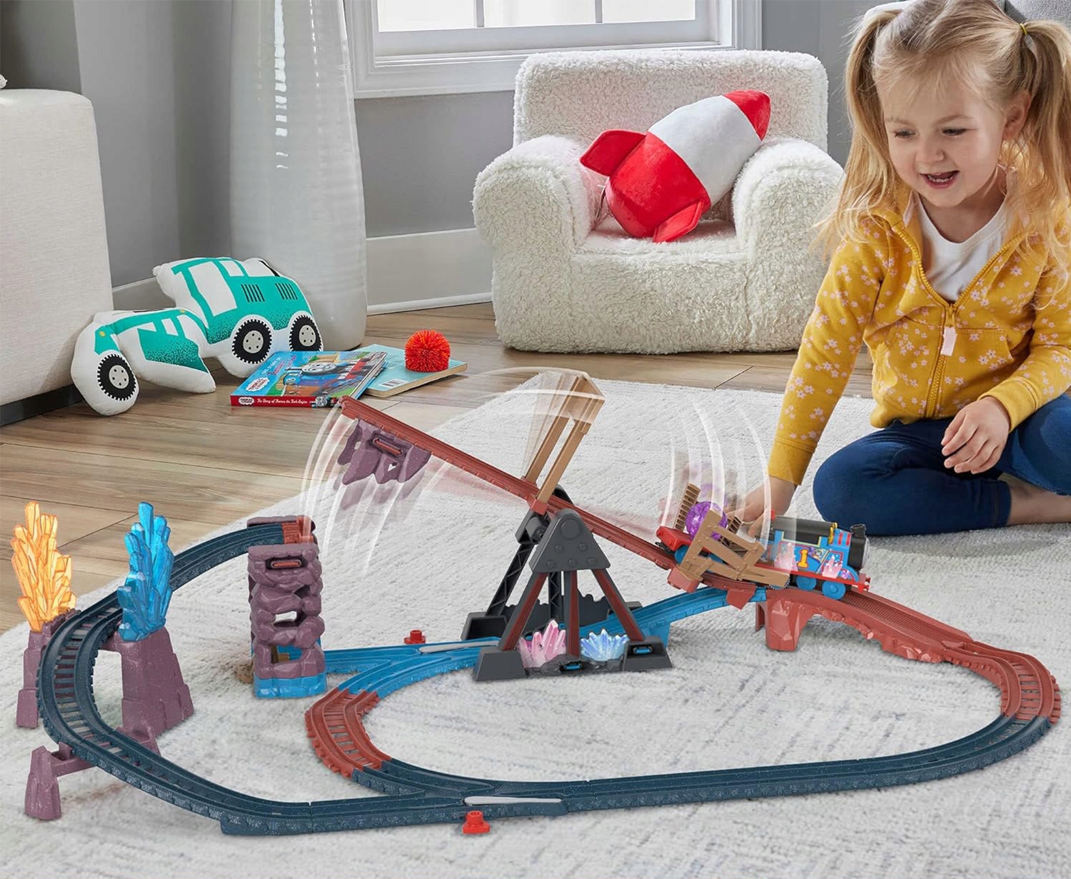 TOM & FRIENDS GEMOTORISEERDE BAAN KRISTALGROT SET HMC28 AAA Batterijen (LR03) Alkaline