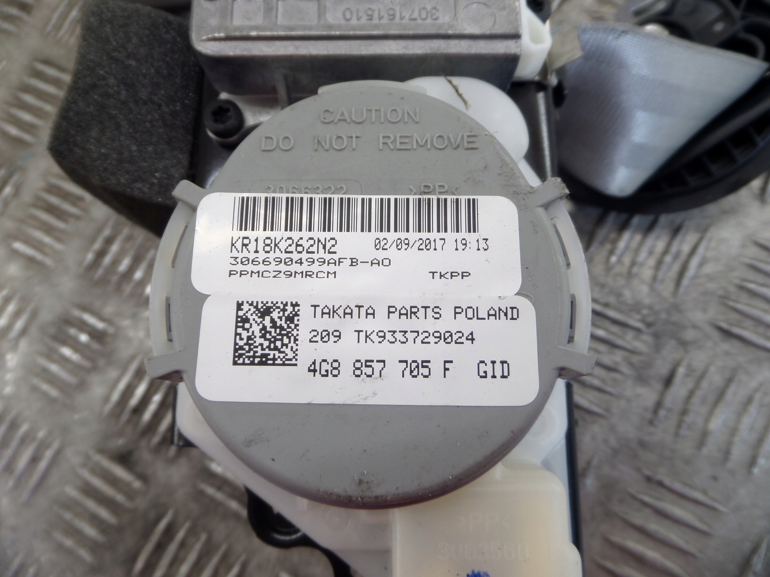 AUDI RS6 C7 tension belt safety left front front 4G8857705F