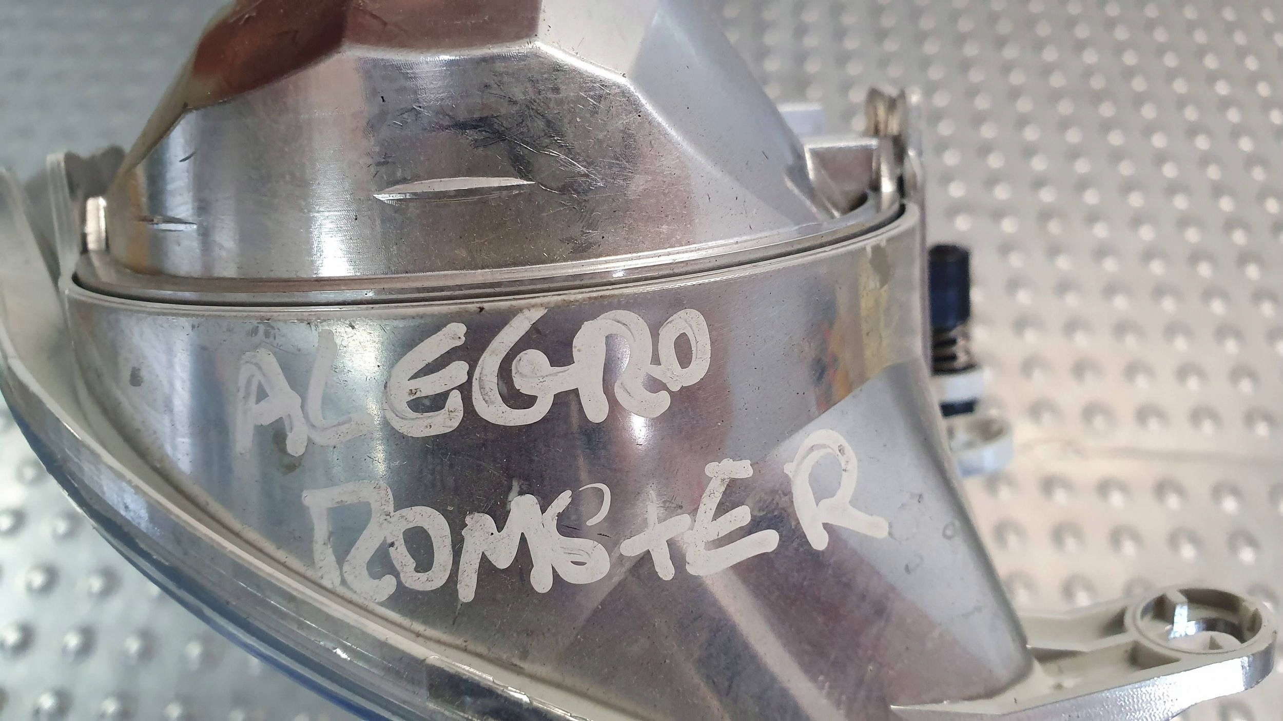 fog light left SKODA ROOMSTER 06