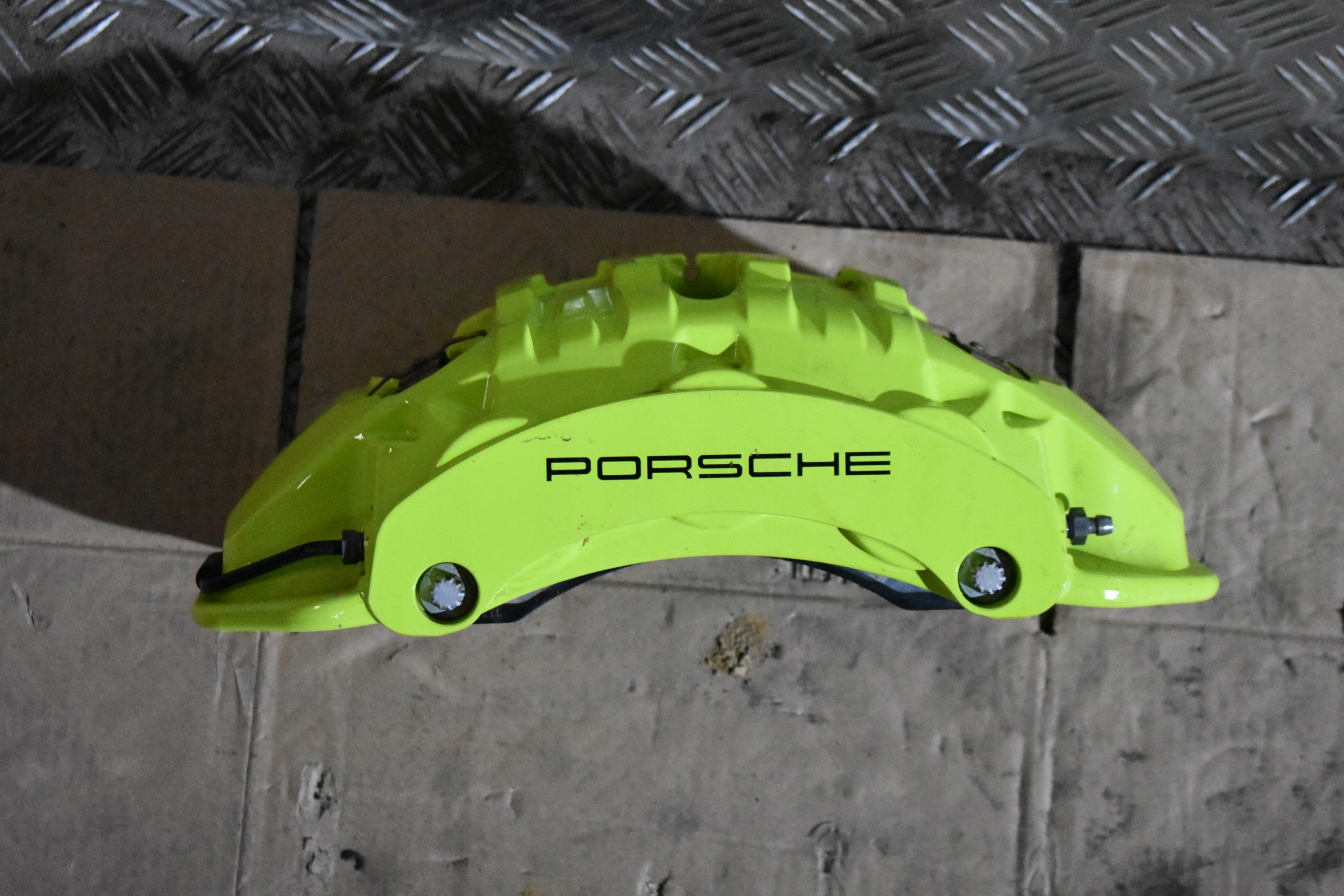 IDEALNY caliper brake front right PORSCHE CAYENNE 9Y HYBRYDA 1