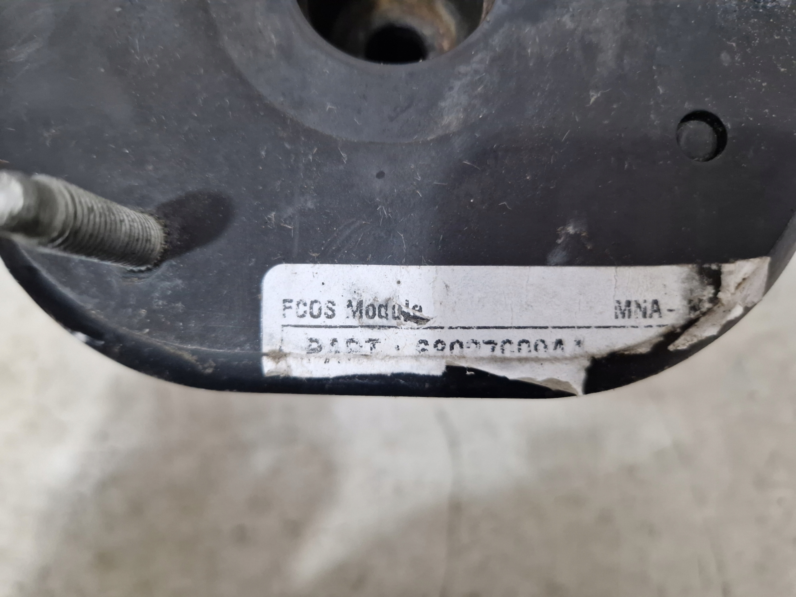 DODGE DURANGO 2021- 5.7 upper holder of a shock absorber left front front