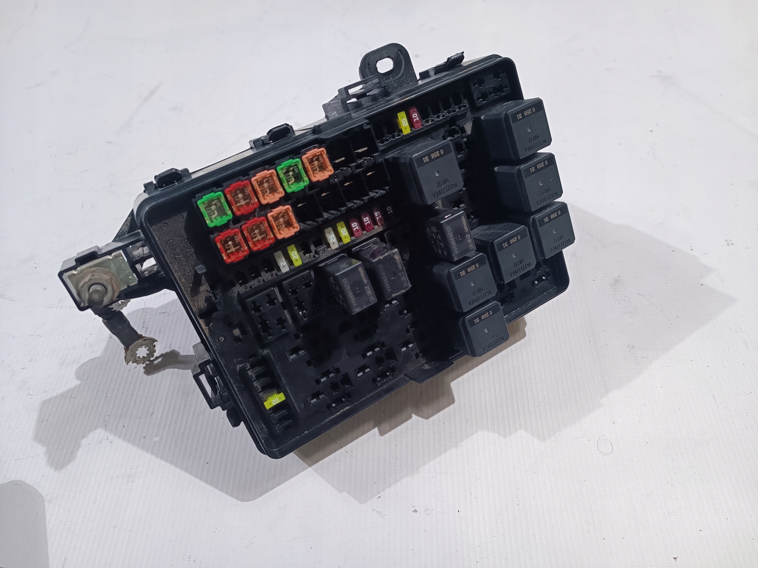 Module fusibles Chrysler 300C Dodge Charger Challenger 2015