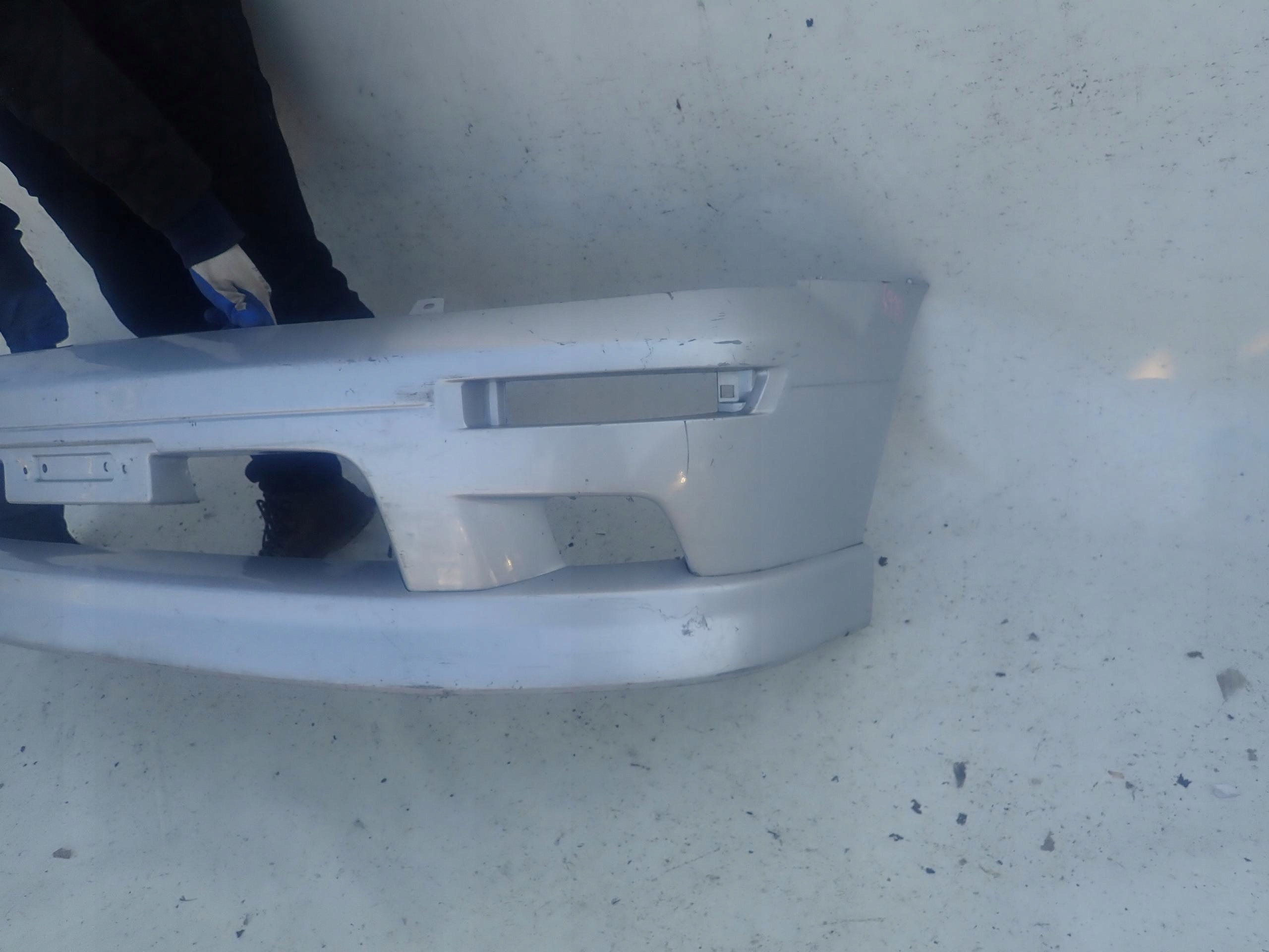 MITSUBISHI SPACE RUNNER II 99-02 bumper front