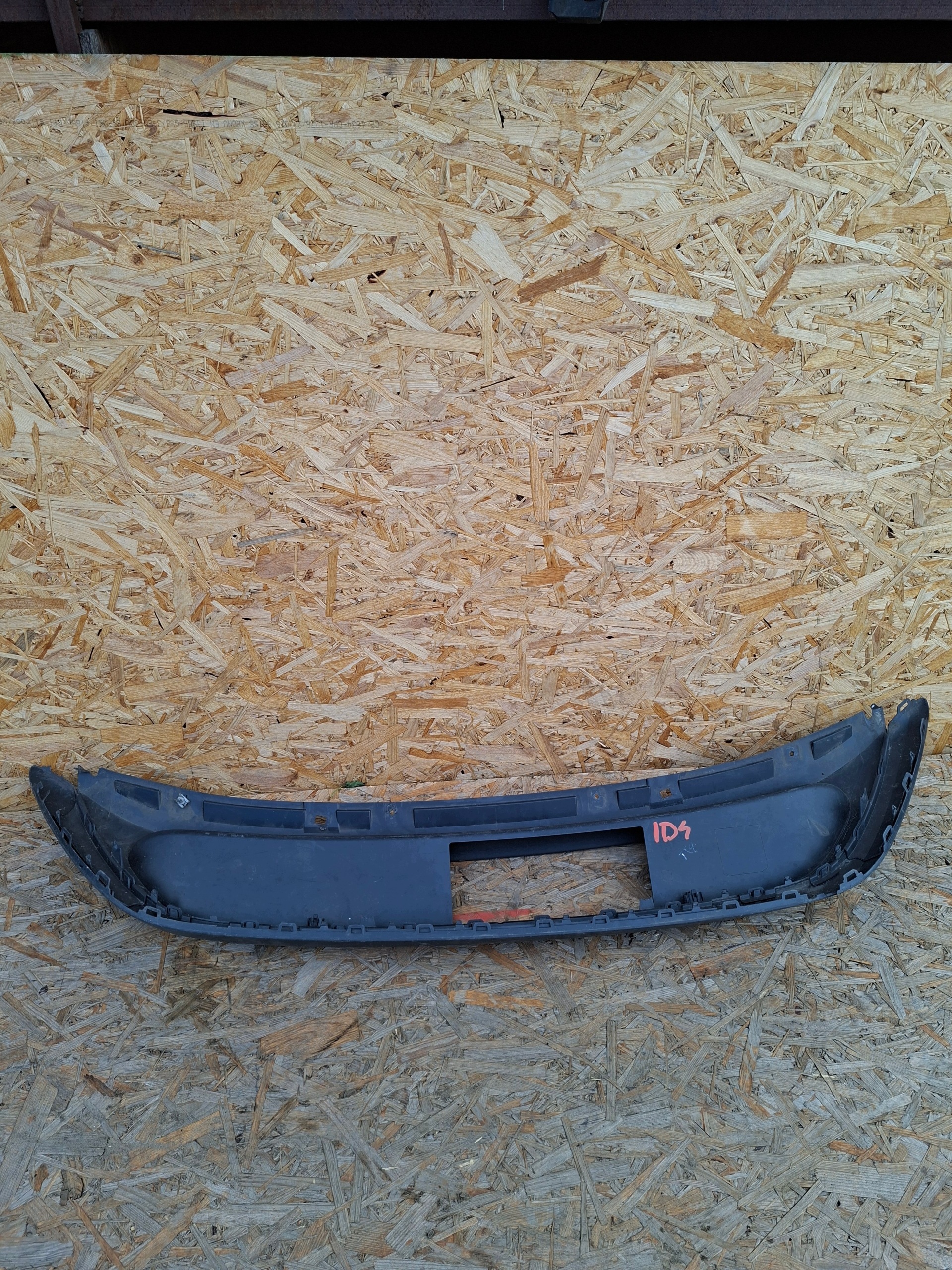 SPOILER branika stražnji dio VW ID4 2020 11A8074829B9